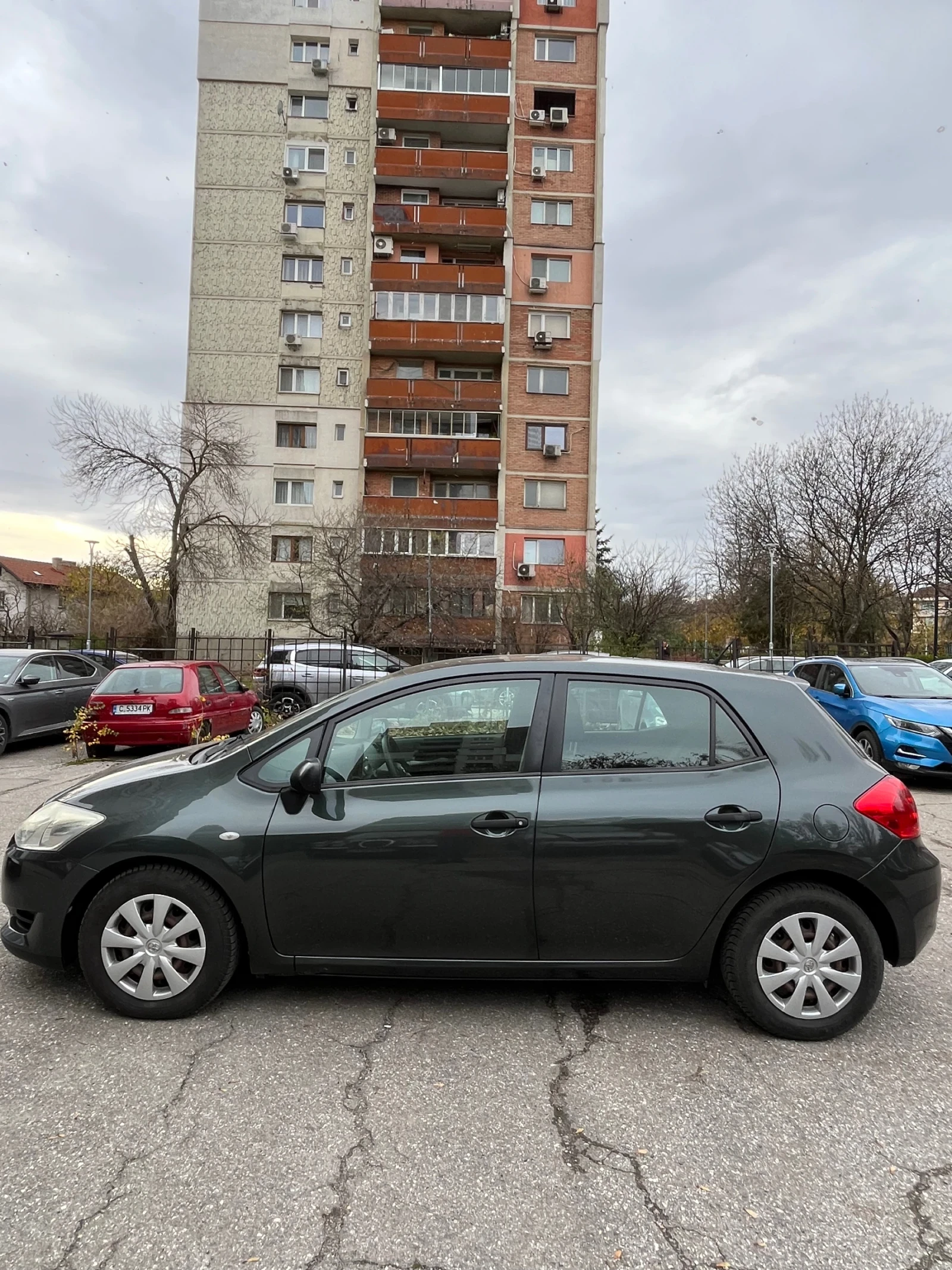 Toyota Auris 1.4 D4D - изображение 4