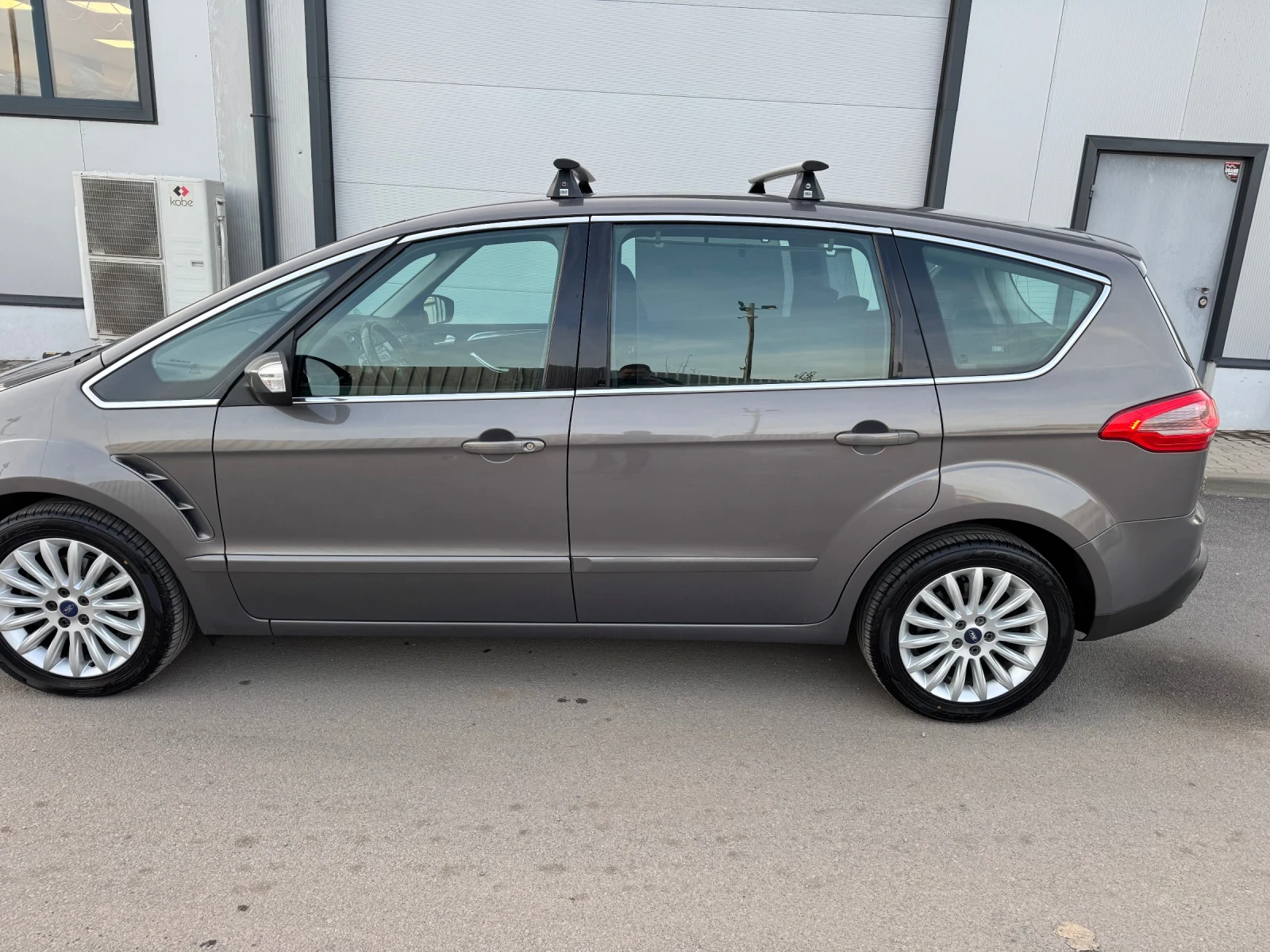 Ford S-Max 2.0tdci 140ks 7 mesten | Mobile.bg � ����������� 1