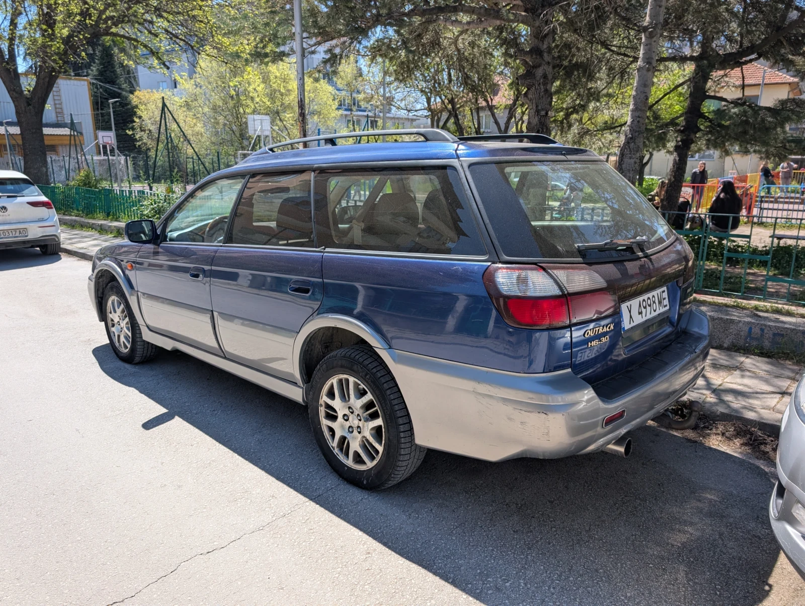 Subaru Outback 3.0 H6, снимка 4 - Автомобили и джипове - 52972660