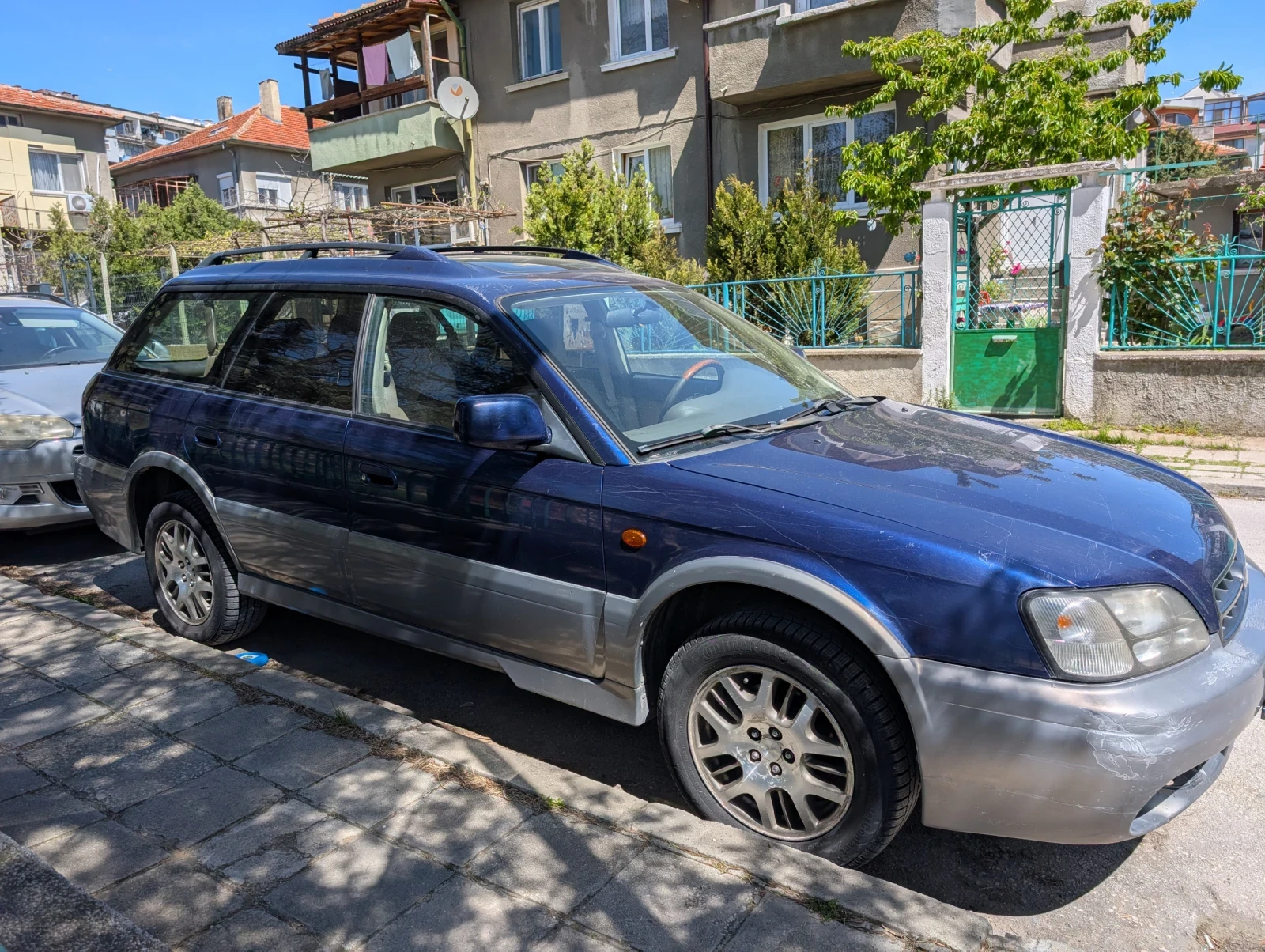 Subaru Outback 3.0 H6, снимка 2 - Автомобили и джипове - 52972660