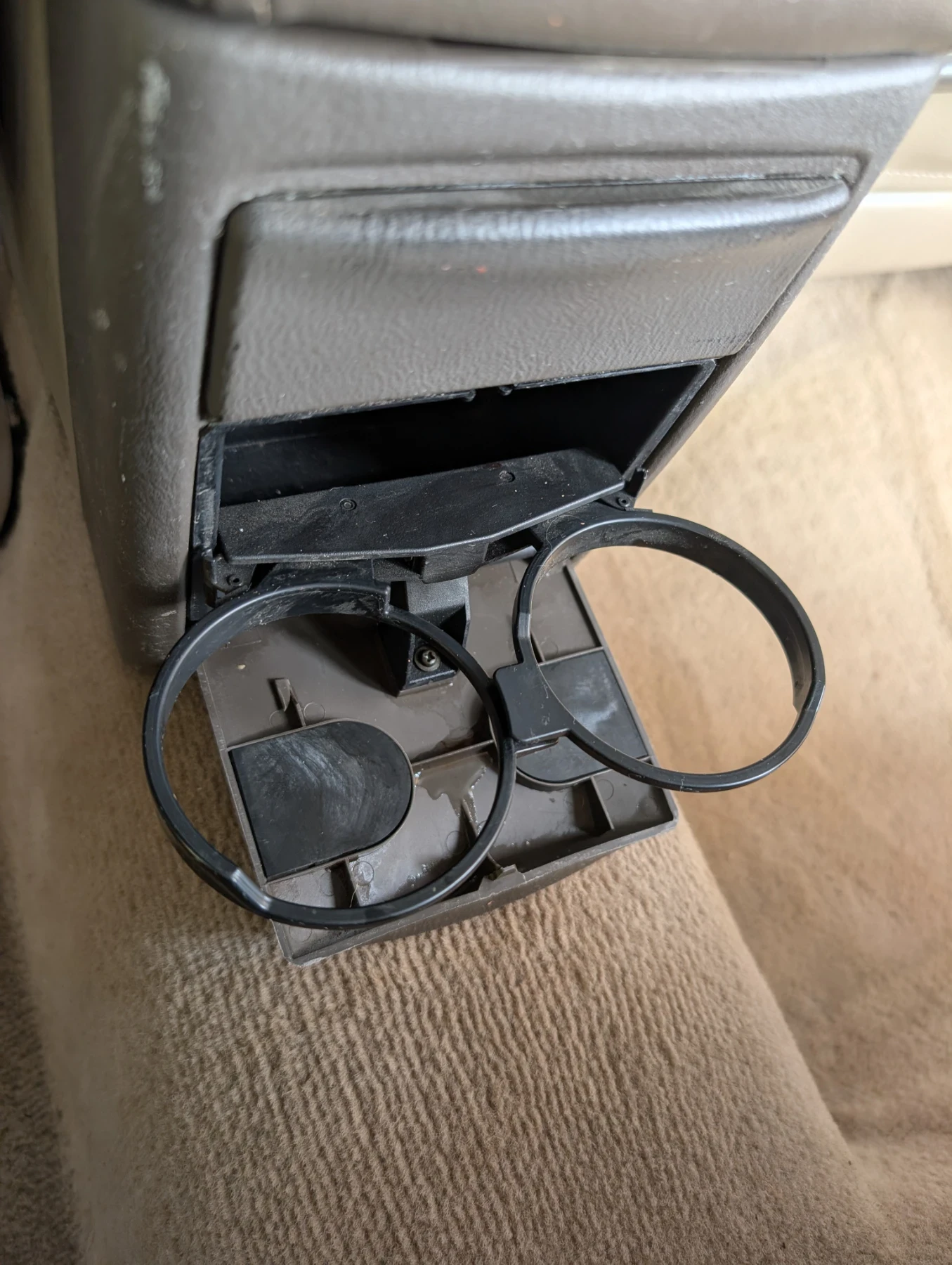 Subaru Outback 3.0 H6 - изображение 9