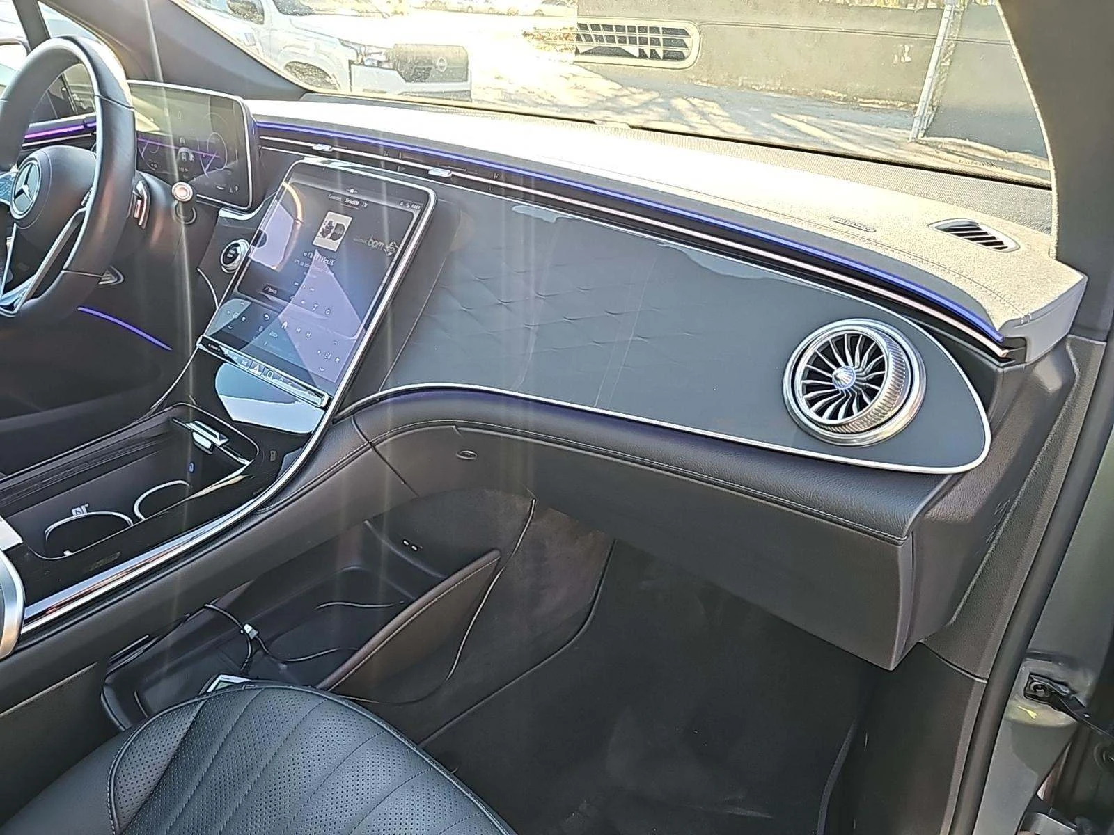 Mercedes-Benz EQS PANO/LANE ASSIST/DRIVER ASSSIT - изображение 8