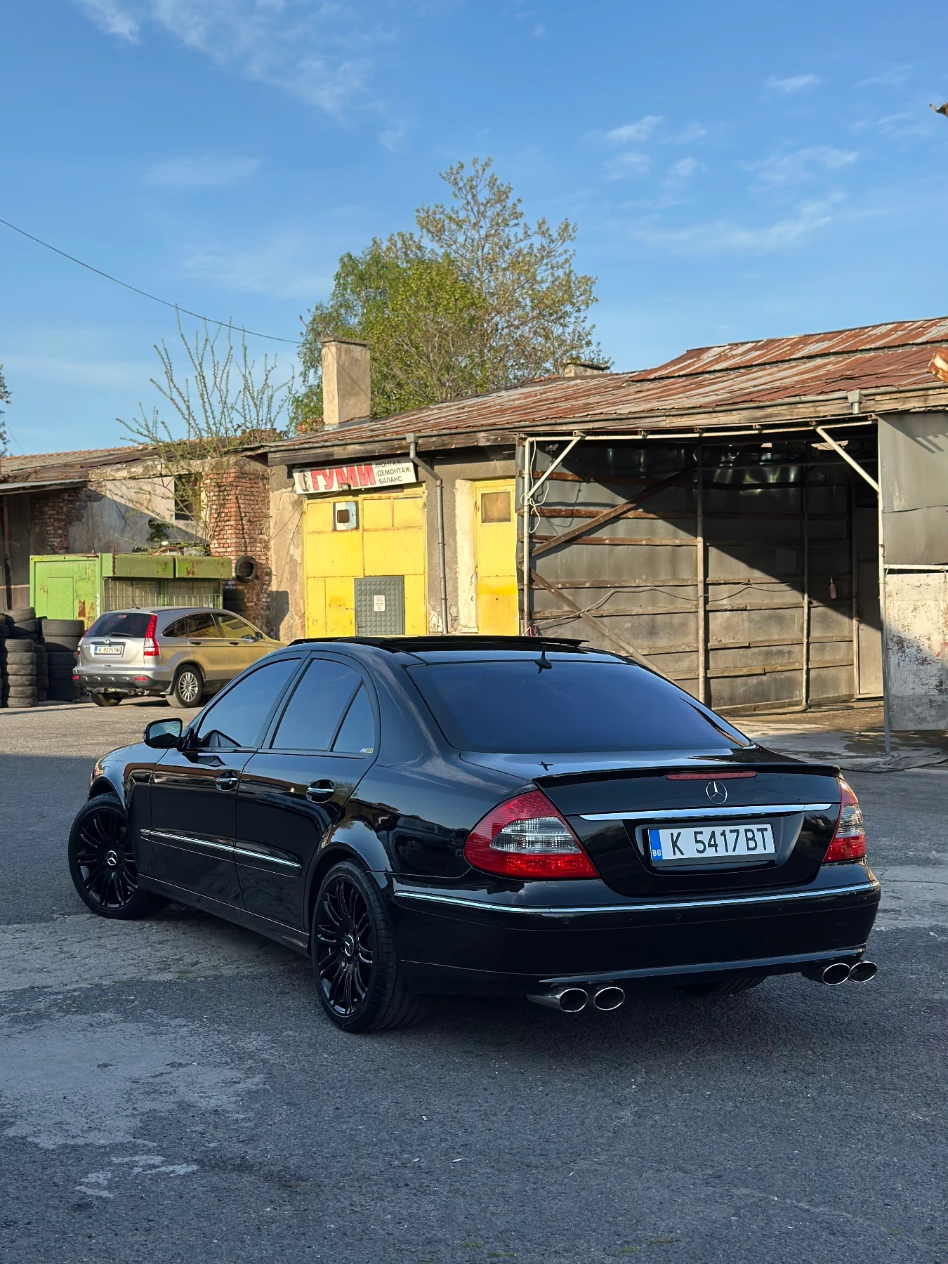 Mercedes-Benz E 320, снимка 4 - Автомобили и джипове - 53829814