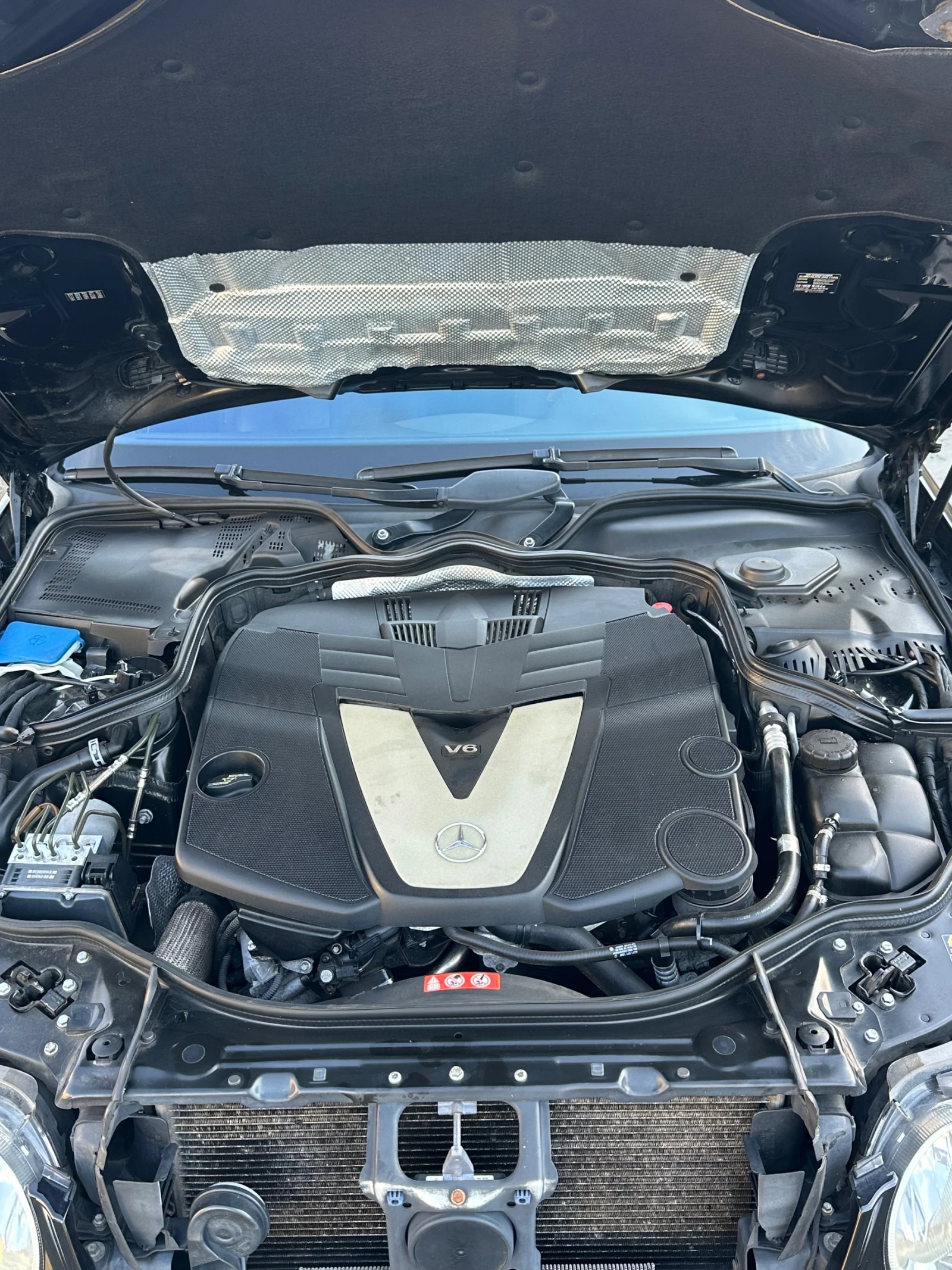 Mercedes-Benz E 320, снимка 14 - Автомобили и джипове - 53829814