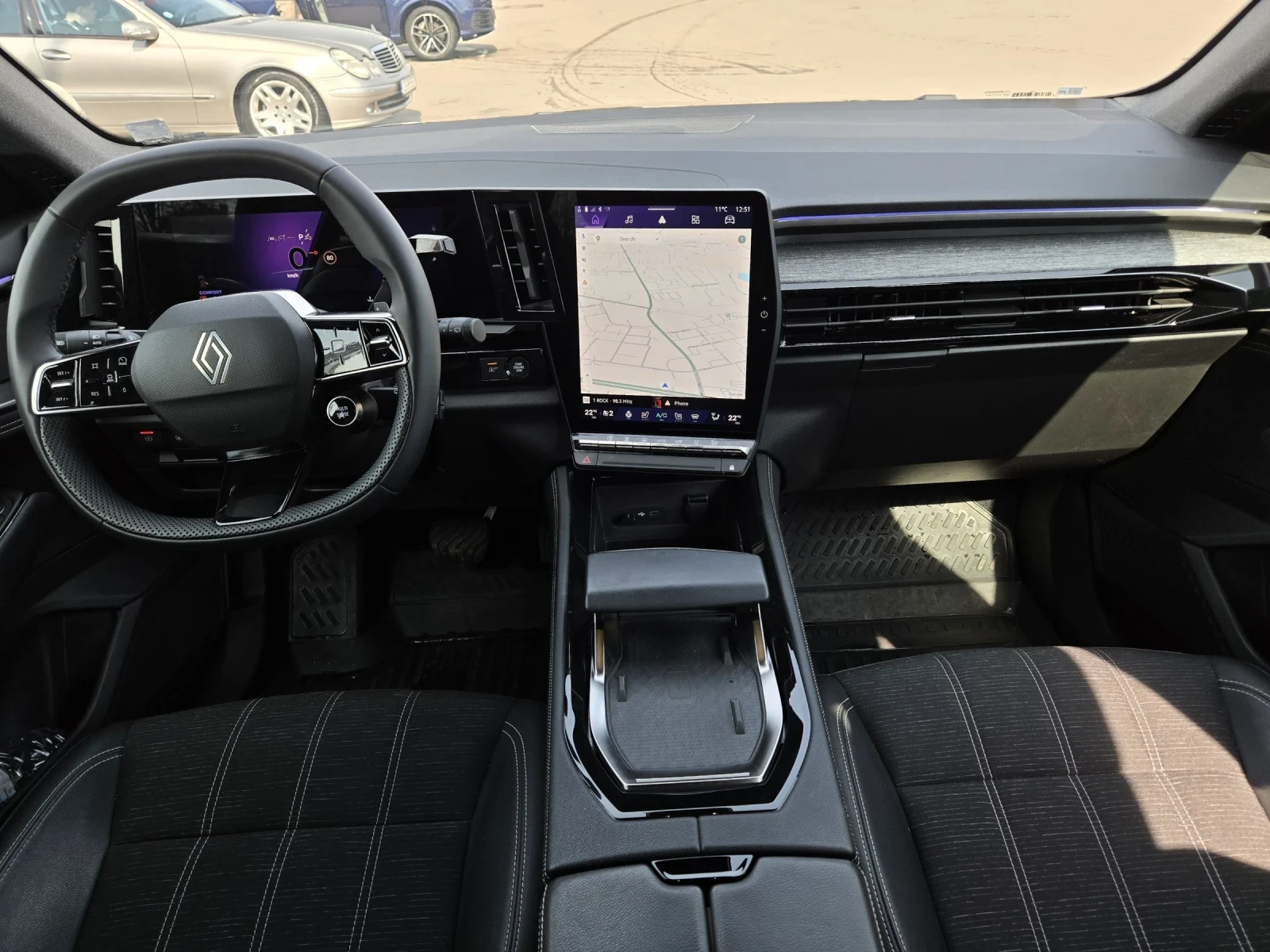 Renault Austral, снимка 6 - Автомобили и джипове - 53760354