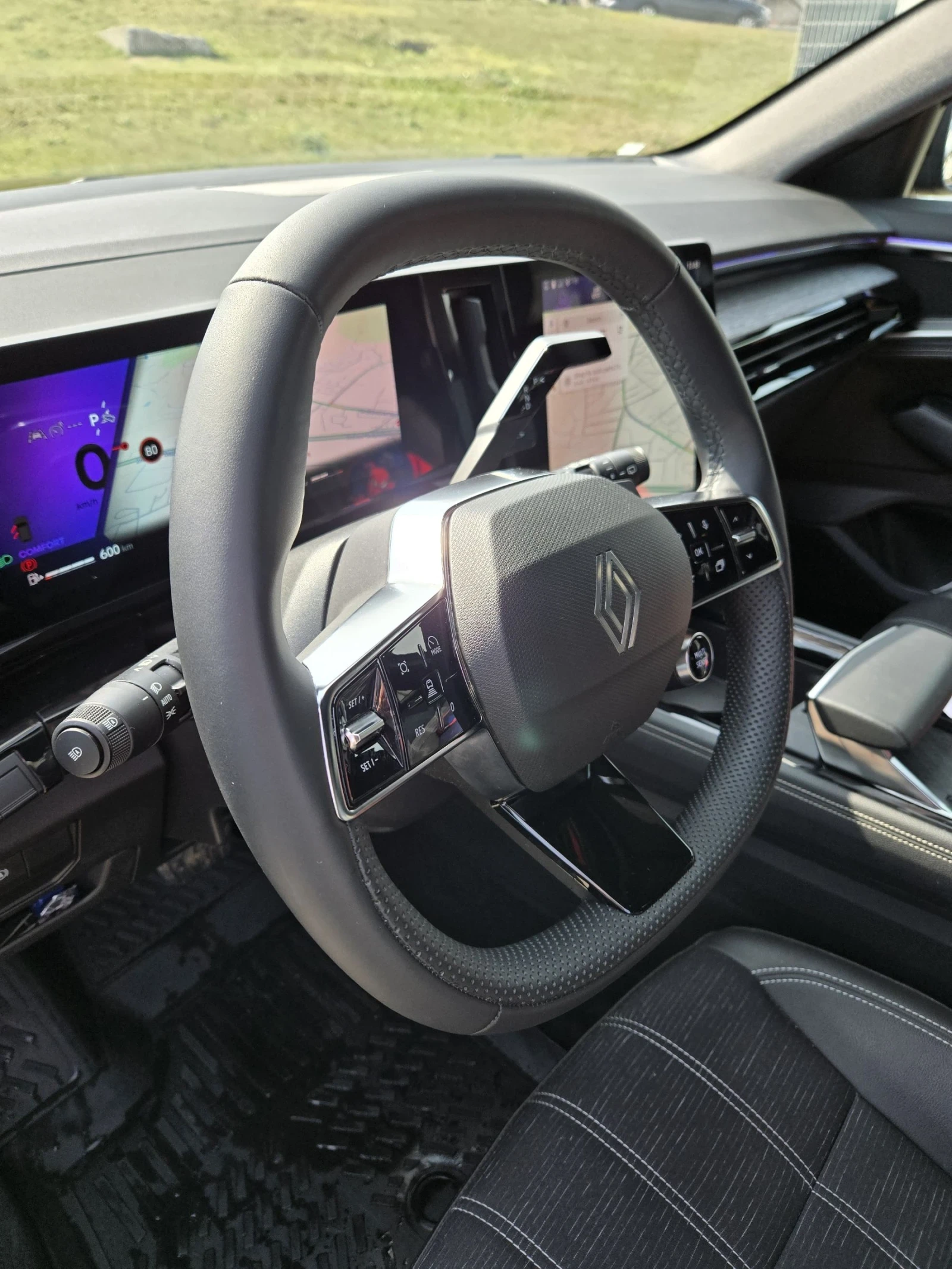 Renault Austral, снимка 7 - Автомобили и джипове - 53760354