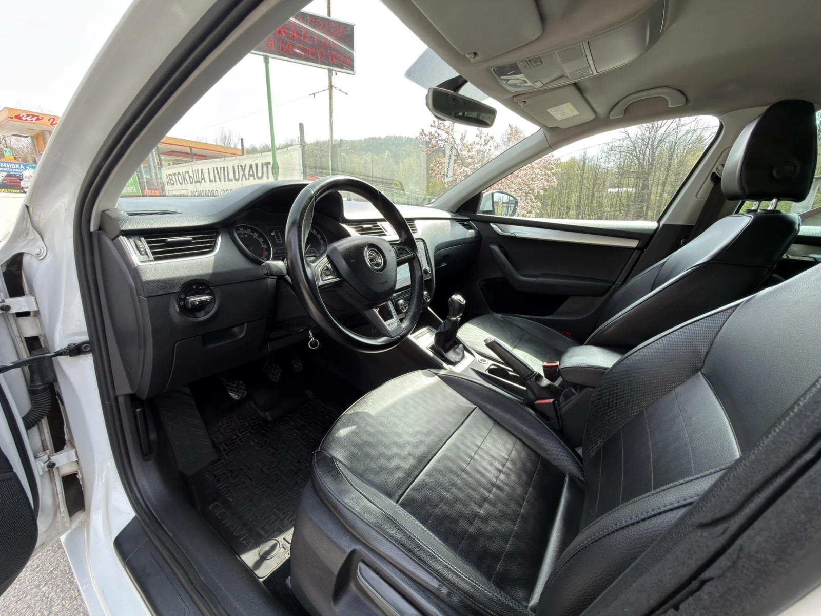 Skoda Octavia 1.6, 116к.с., снимка 12 - Автомобили и джипове - 54186118