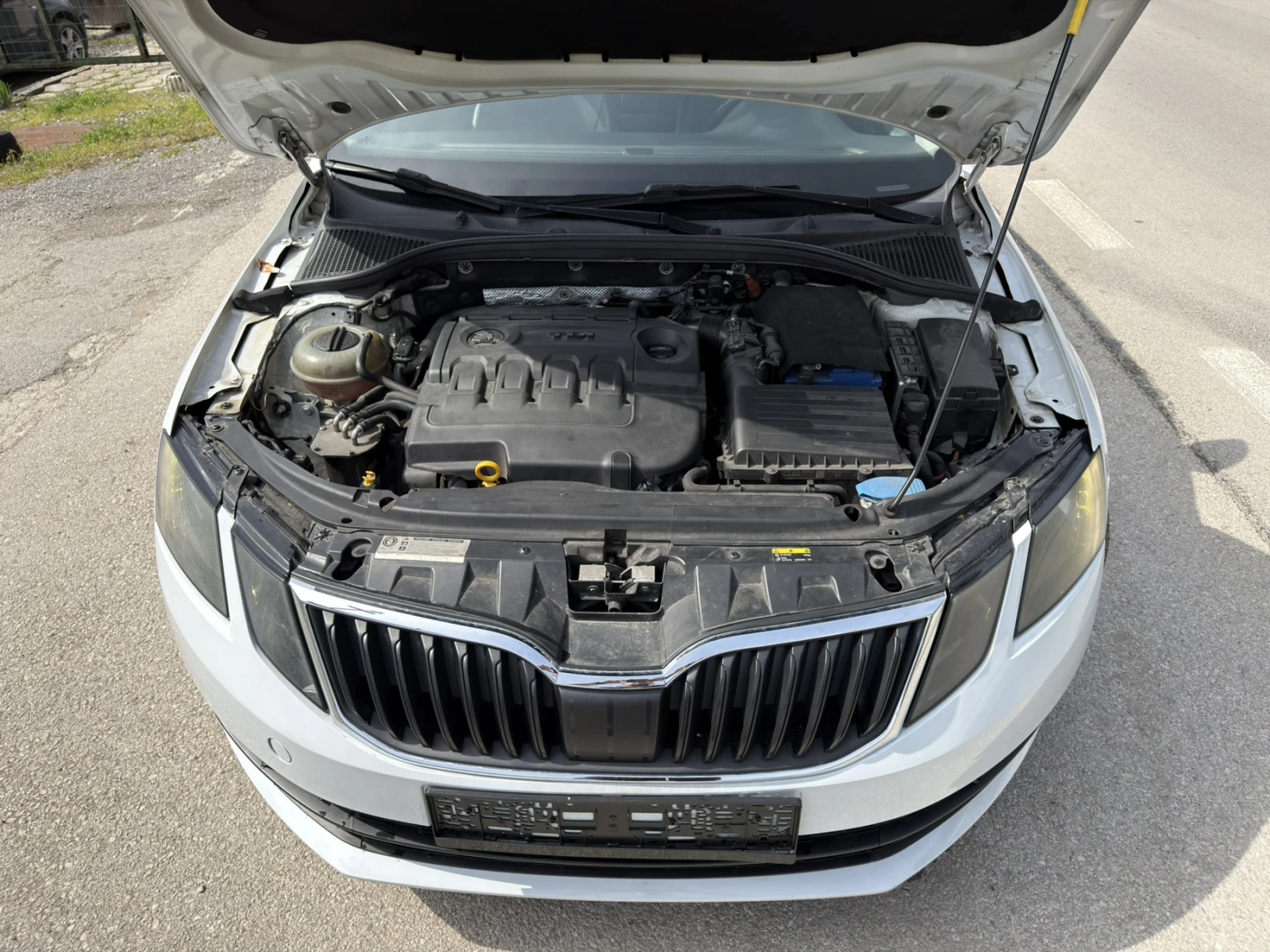 Skoda Octavia 1.6, 116к.с., снимка 14 - Автомобили и джипове - 54186118