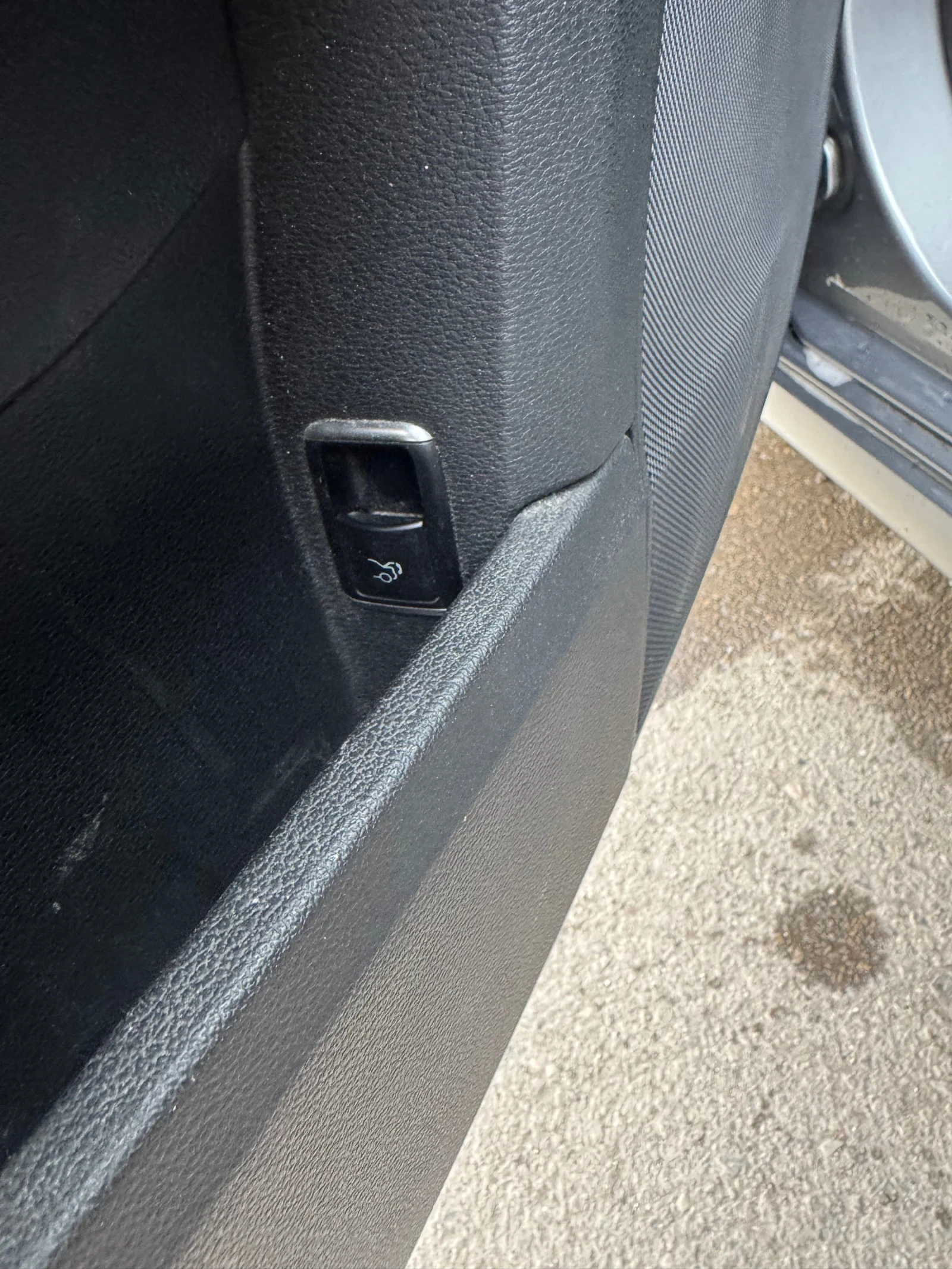 Mercedes-Benz E 350 МЕРЦЕДЕС Е350-265 к.с 4 MATIC НОВ ВНОС , снимка 16 - Автомобили и джипове - 54233172