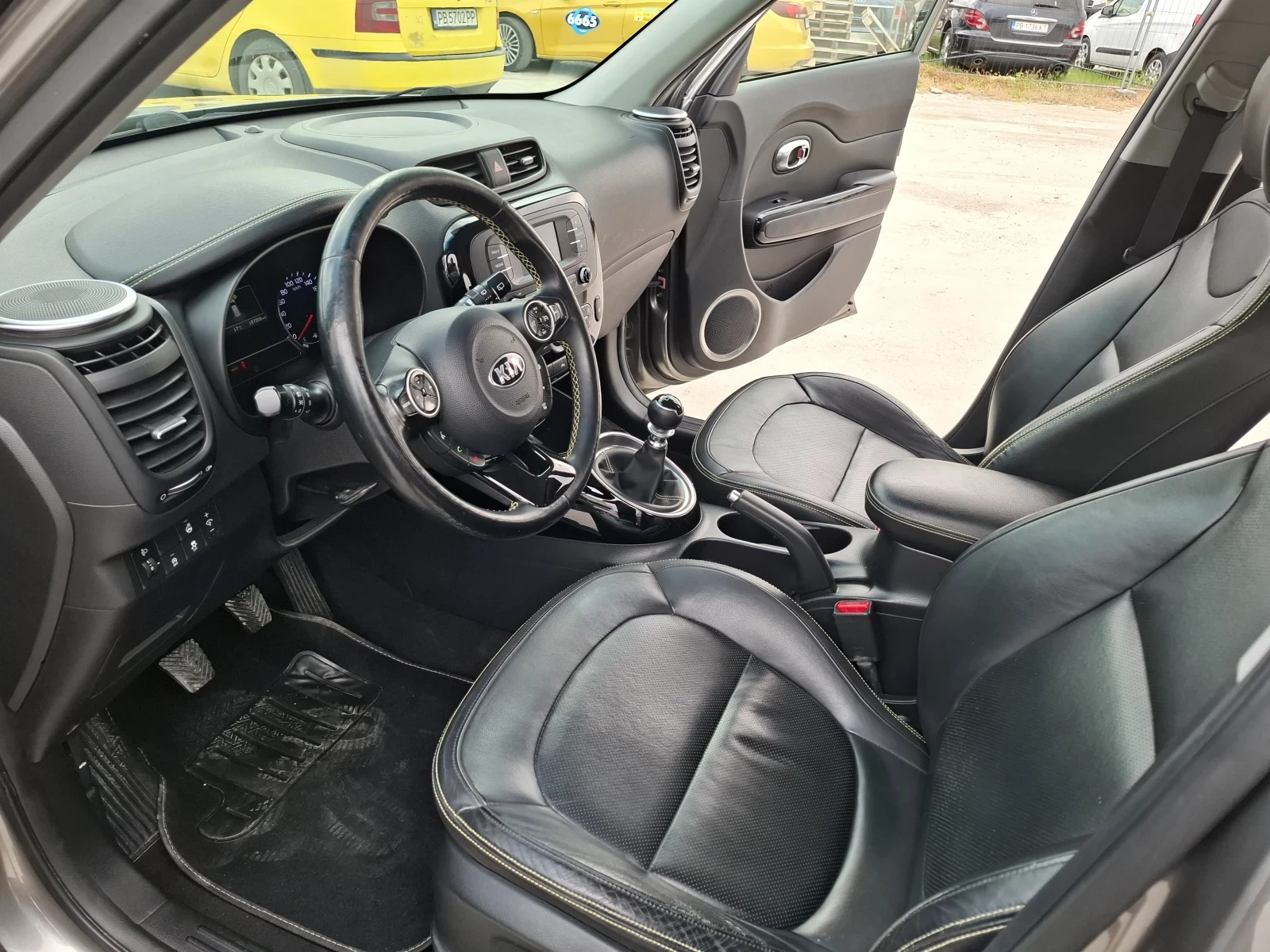 Kia Soul, снимка 7 - Автомобили и джипове - 54376786