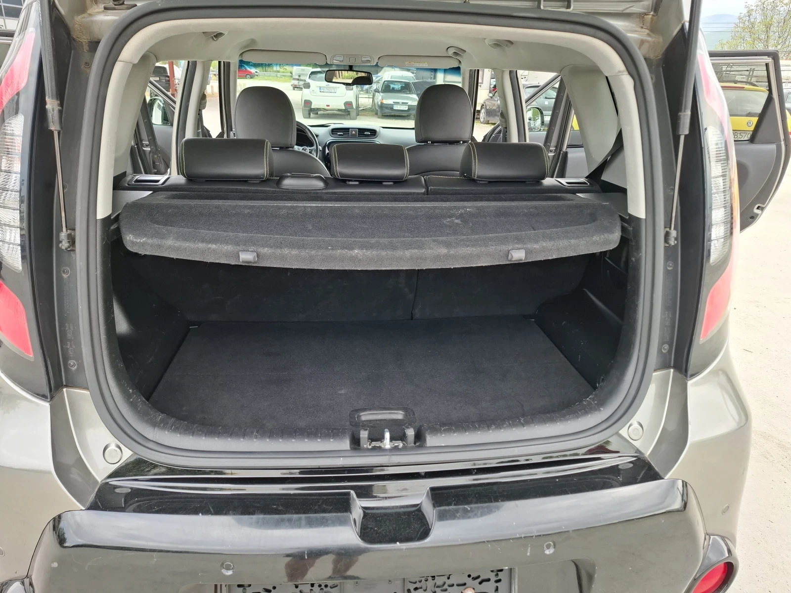 Kia Soul, снимка 13 - Автомобили и джипове - 54376786