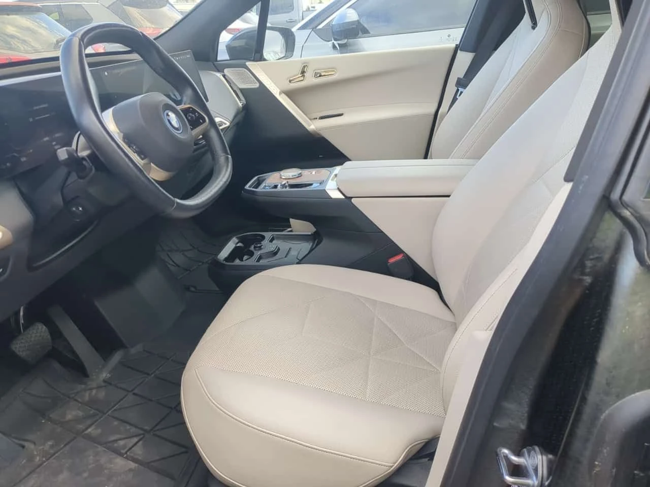 BMW iX M60| BOWERS&WILKINS| SWAROWSKI| HUD| 360| PANO | Mobile.bg � ����������� 7