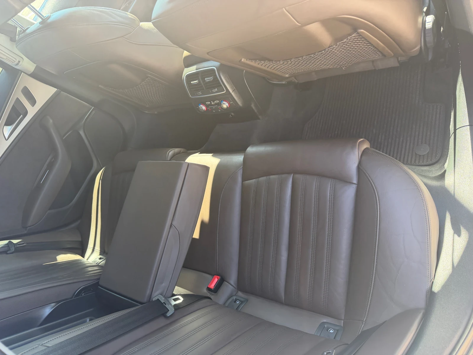 Audi A6 Allroad 3.0 bitdi-320кс.8zf/ACC/MATRIX/РЕАЛНИ КМ.ОБСЛУЖЕНА, снимка 12 - Автомобили и джипове - 54558713
