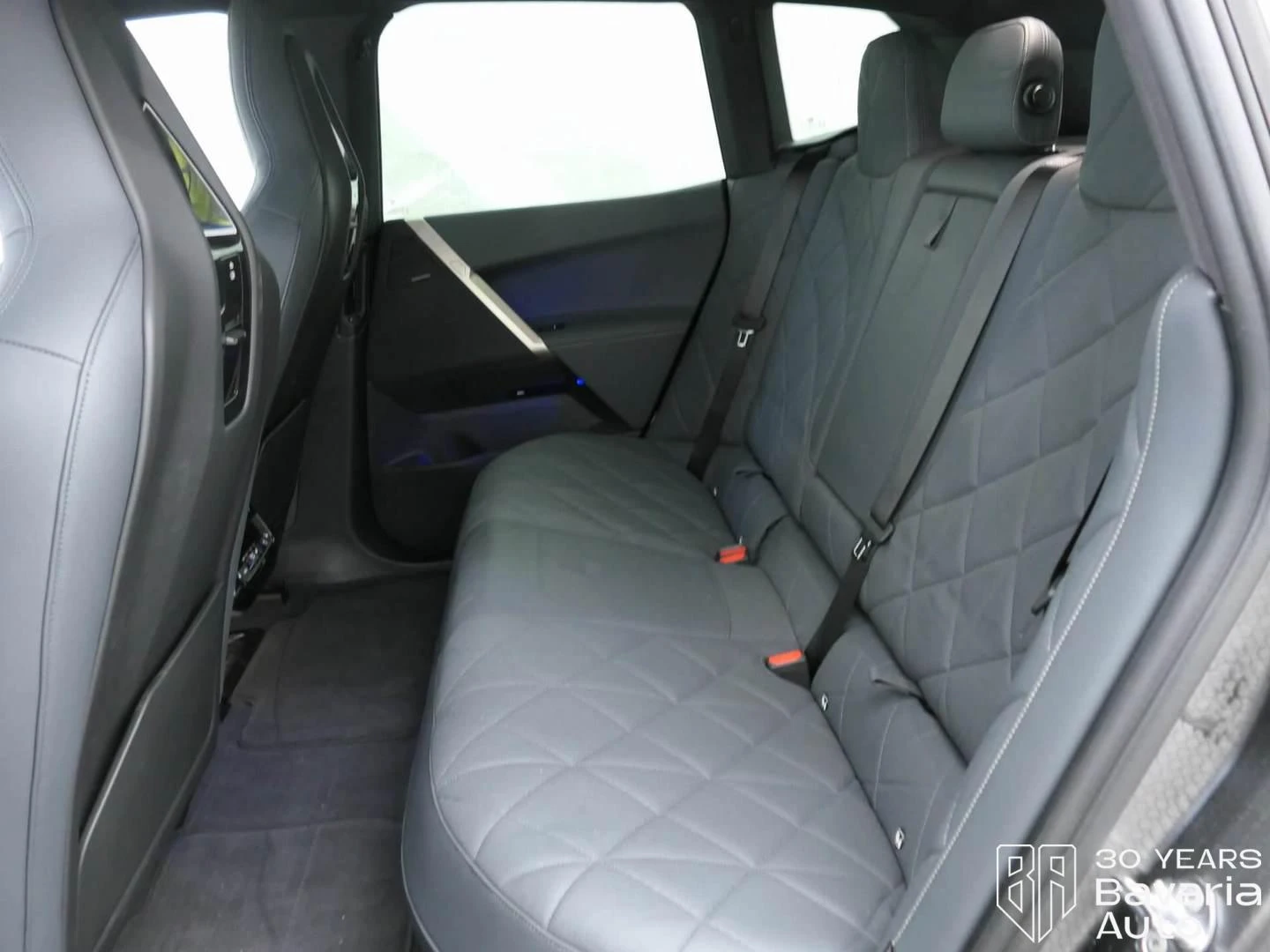 BMW iX 50 xDrive Edition Sport, снимка 8 - Автомобили и джипове - 54570768