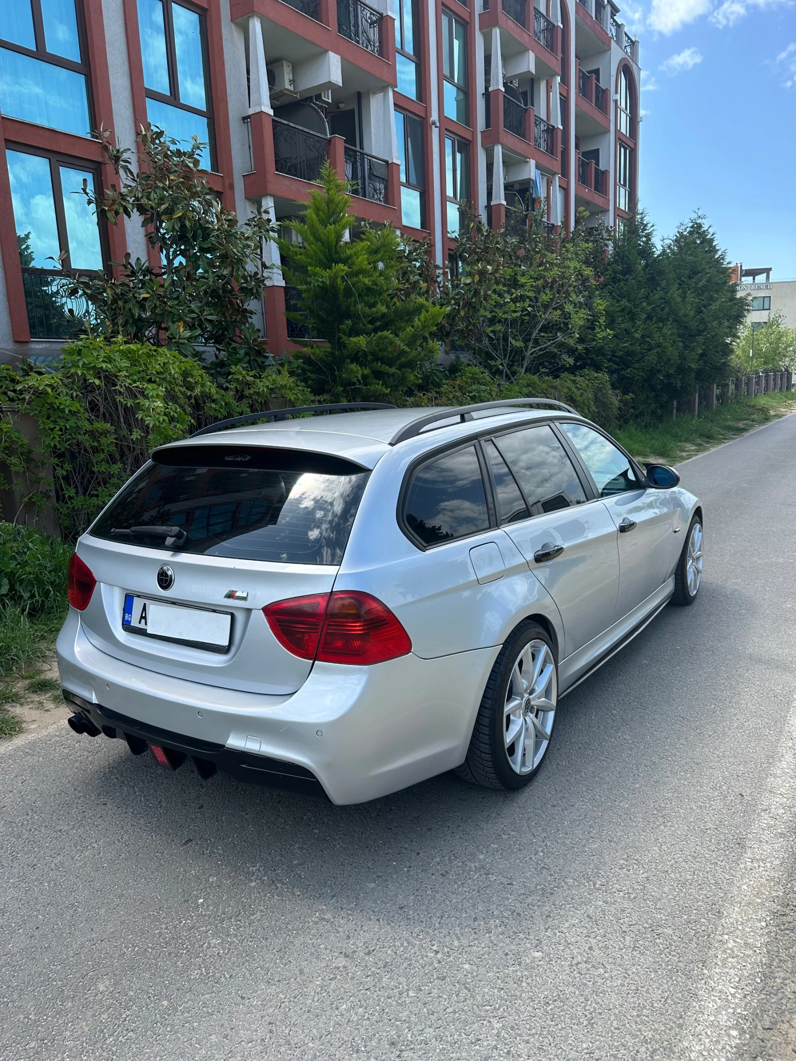 BMW 320 2.0d, снимка 5 - Автомобили и джипове - 54576693
