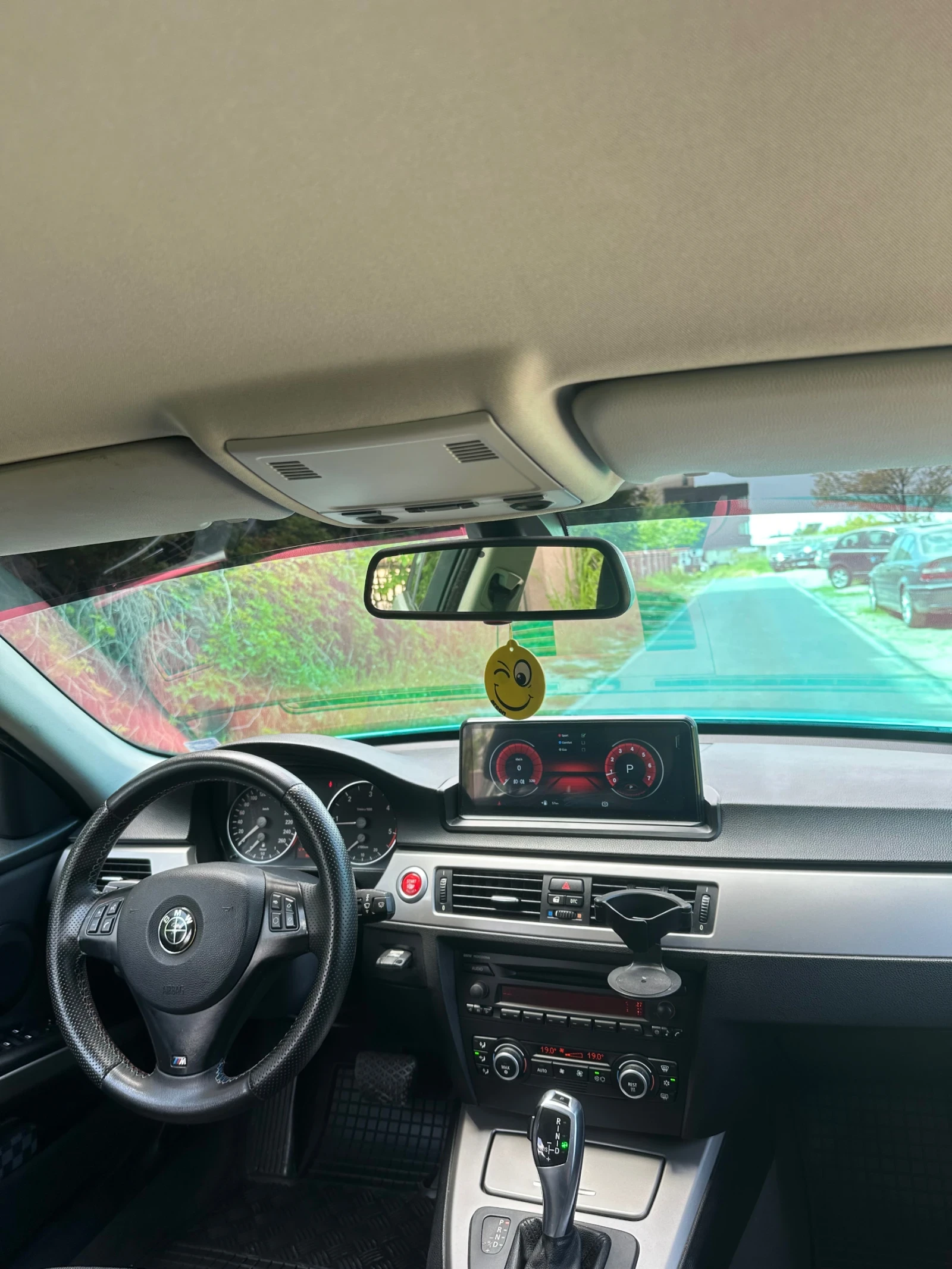 BMW 320 2.0d, снимка 12 - Автомобили и джипове - 54576693