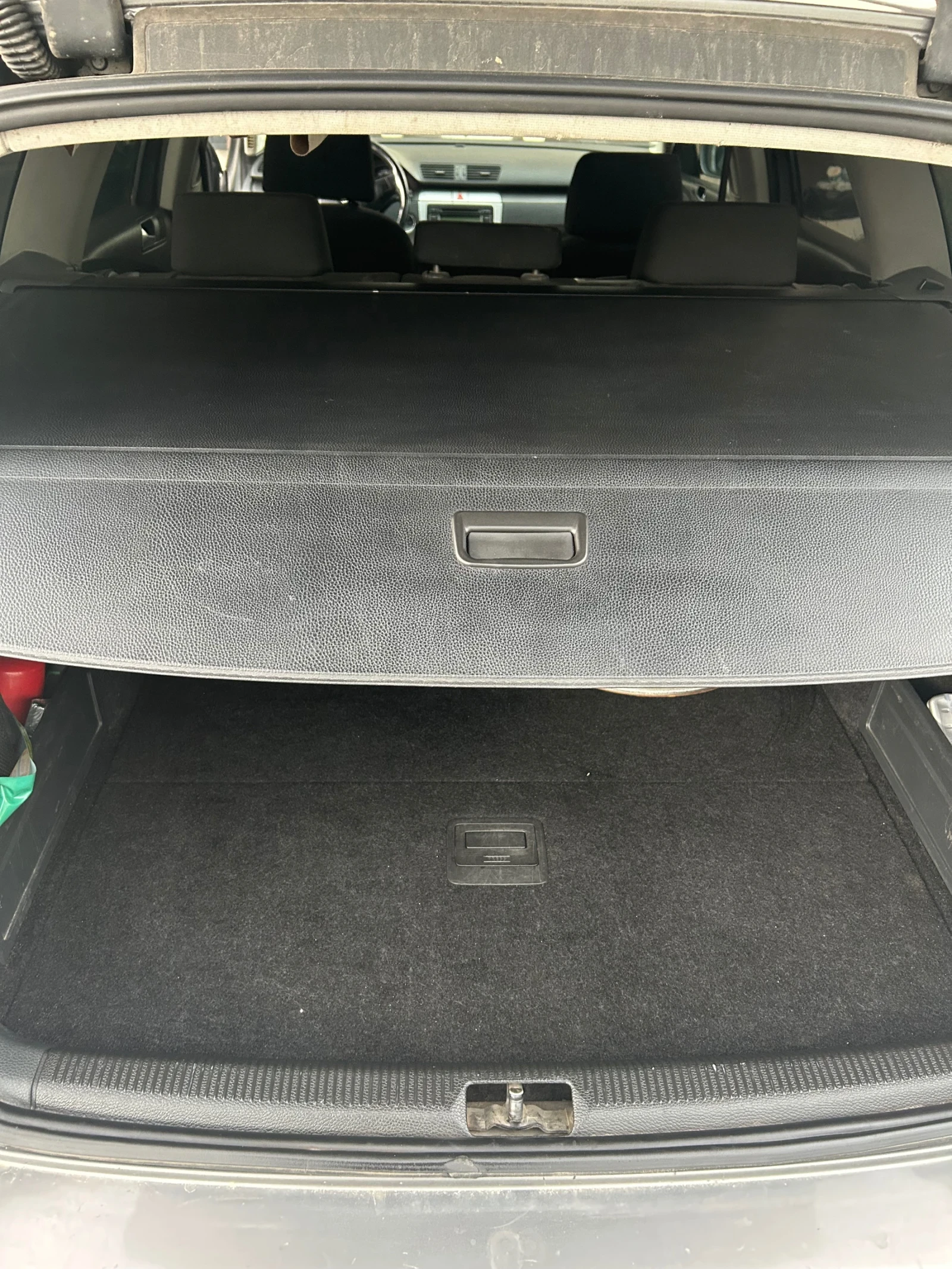 VW Passat 2.0TDI, снимка 7 - Автомобили и джипове - 54623883