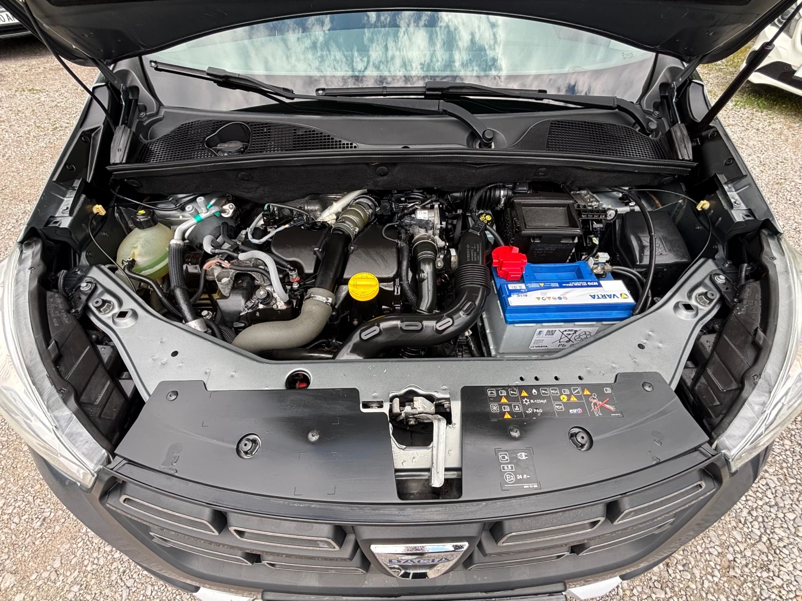 Dacia Dokker 1.5DCI, снимка 17 - Автомобили и джипове - 54660228