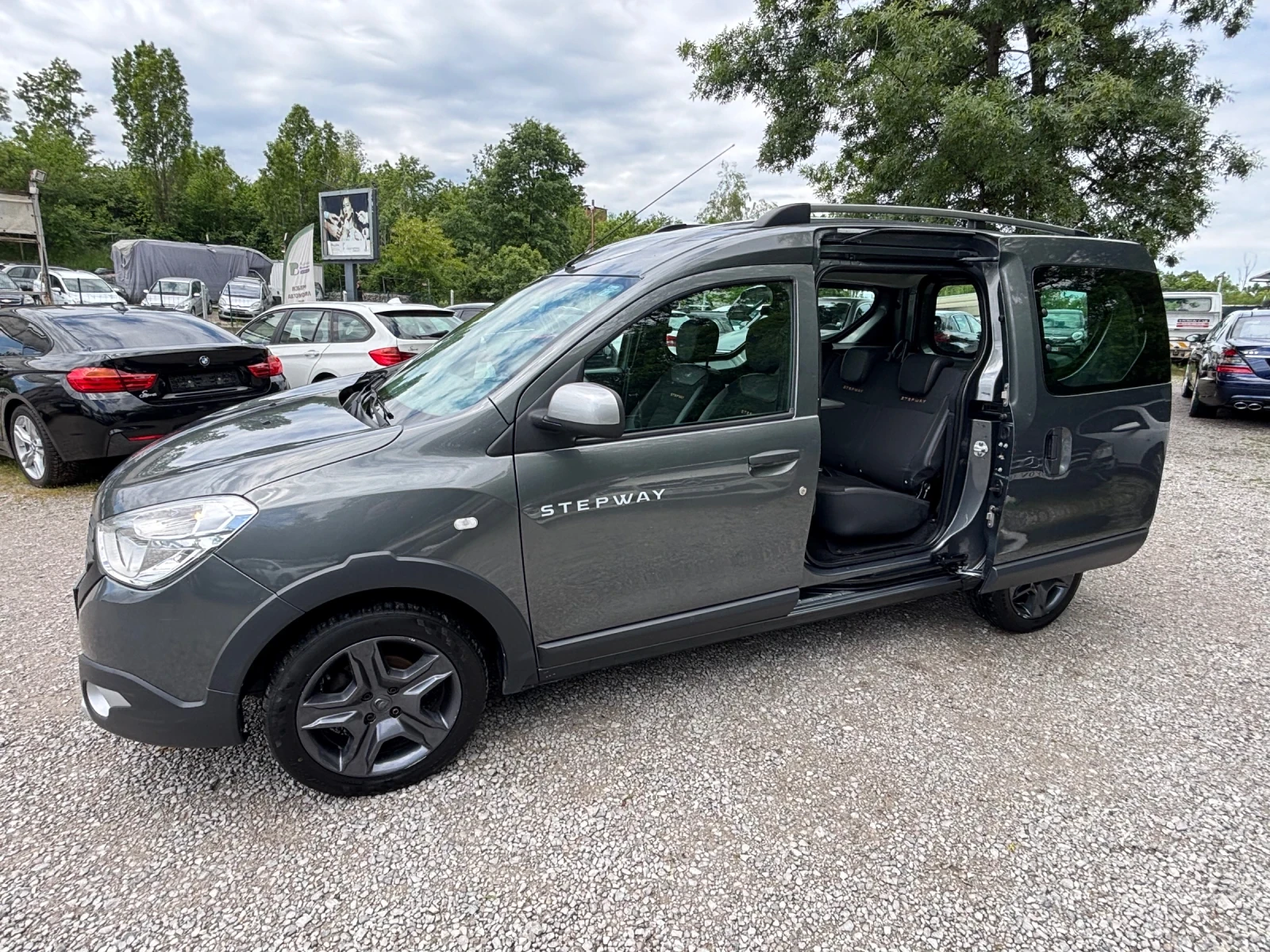 Dacia Dokker 1.5DCI, снимка 15 - Автомобили и джипове - 54660228
