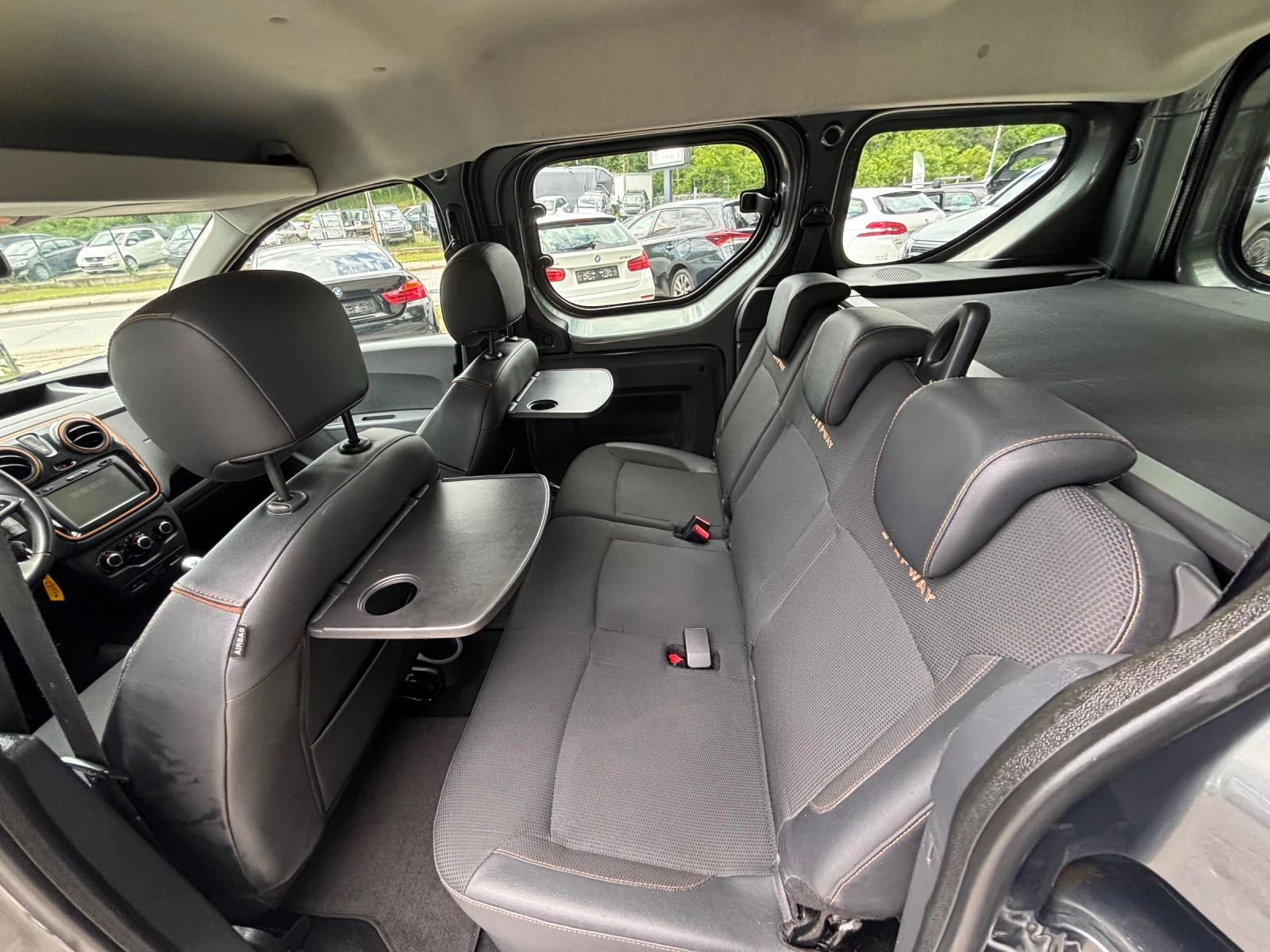 Dacia Dokker 1.5DCI, снимка 11 - Автомобили и джипове - 54660228