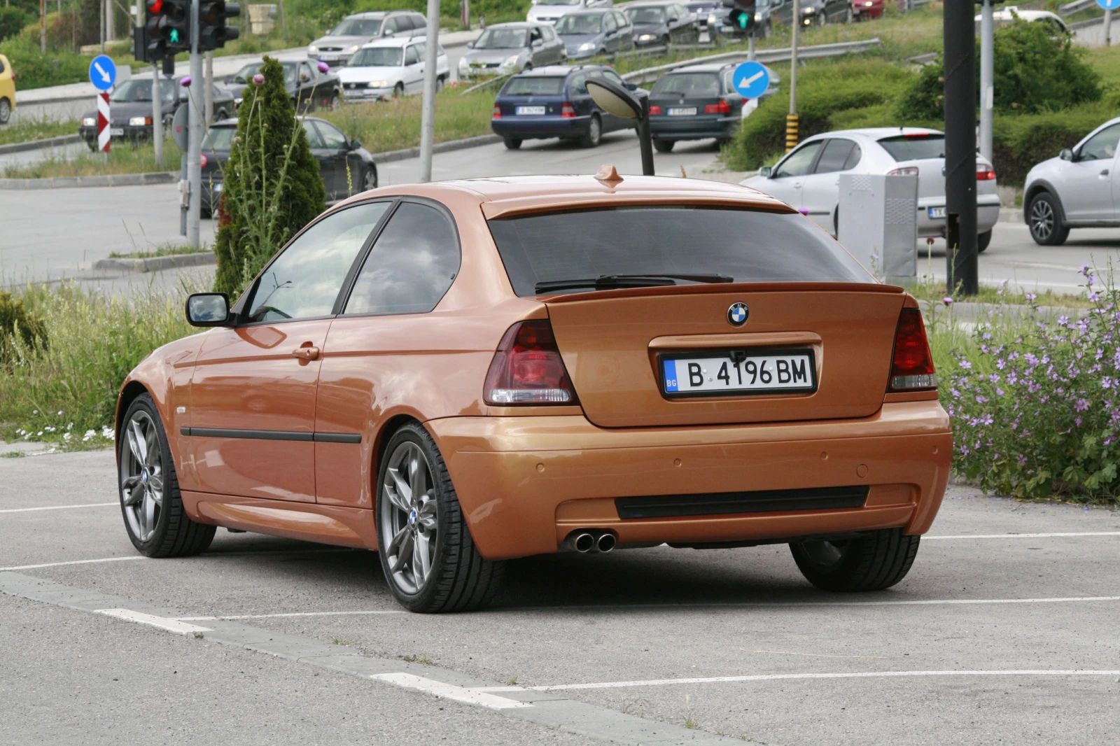 BMW 325 330ti, снимка 6 - Автомобили и джипове - 54660369