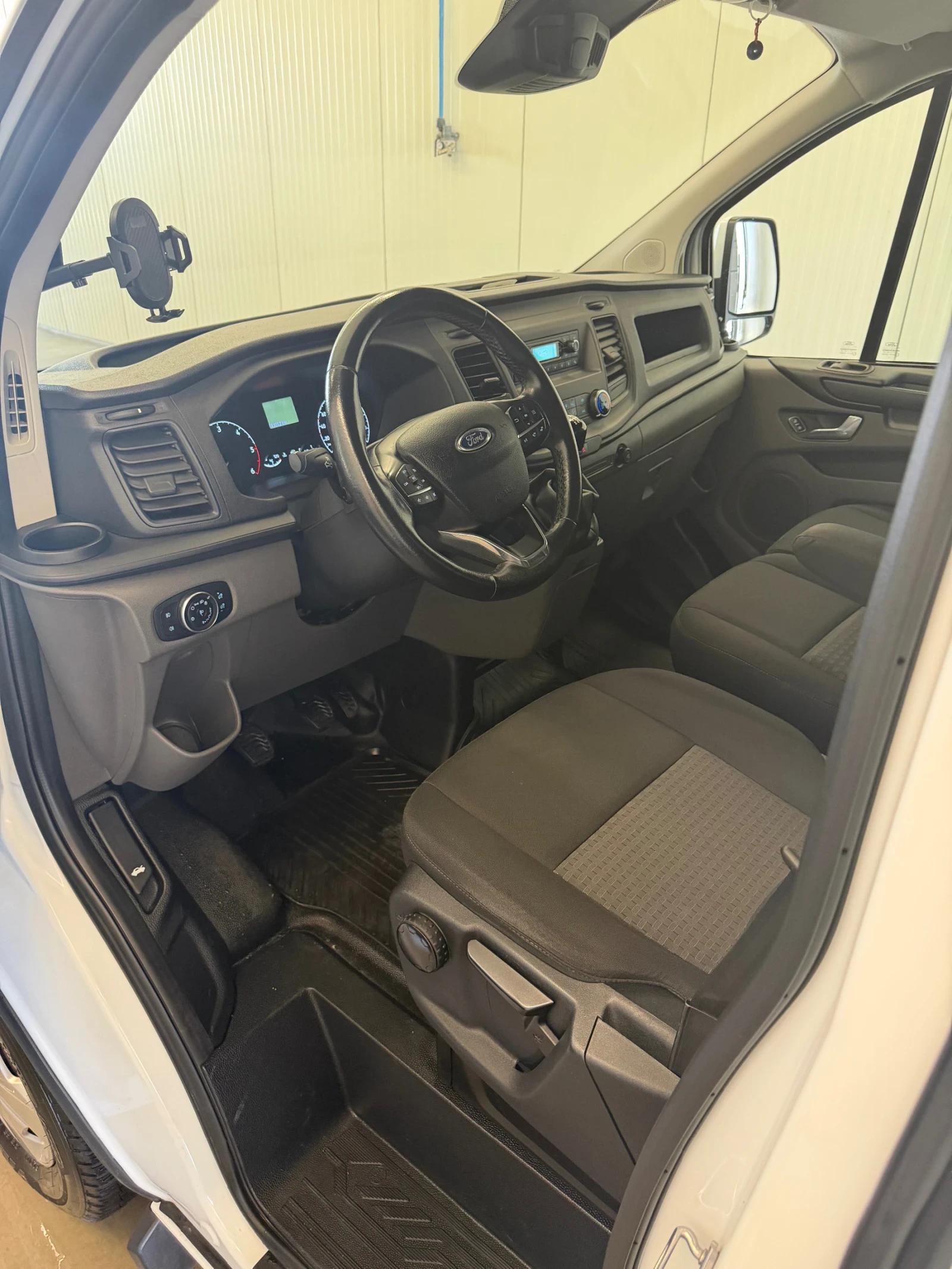 Ford Transit Custom | Mobile.bg � ����������� 10