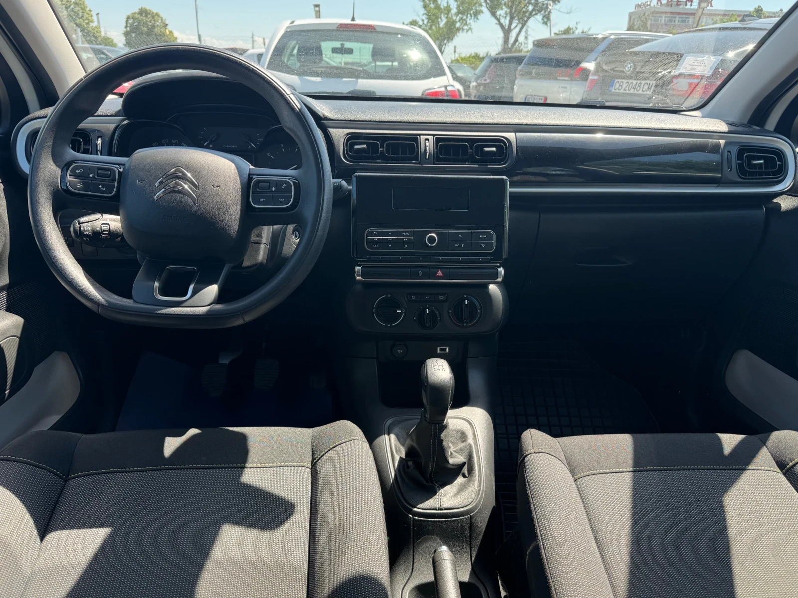 Citroen C3 1.2, снимка 10 - Автомобили и джипове - 54913177