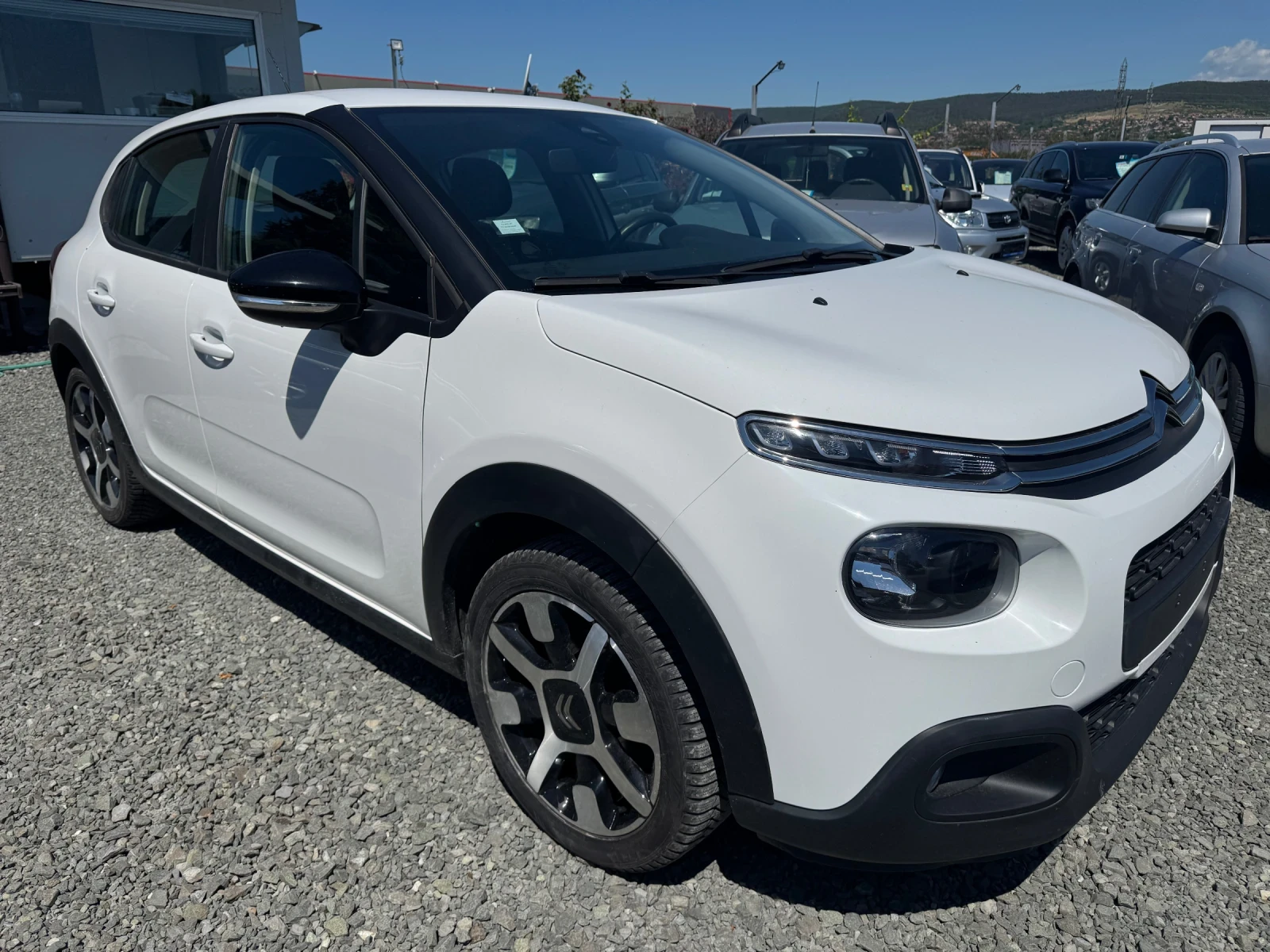 Citroen C3 1.2, снимка 3 - Автомобили и джипове - 54913177