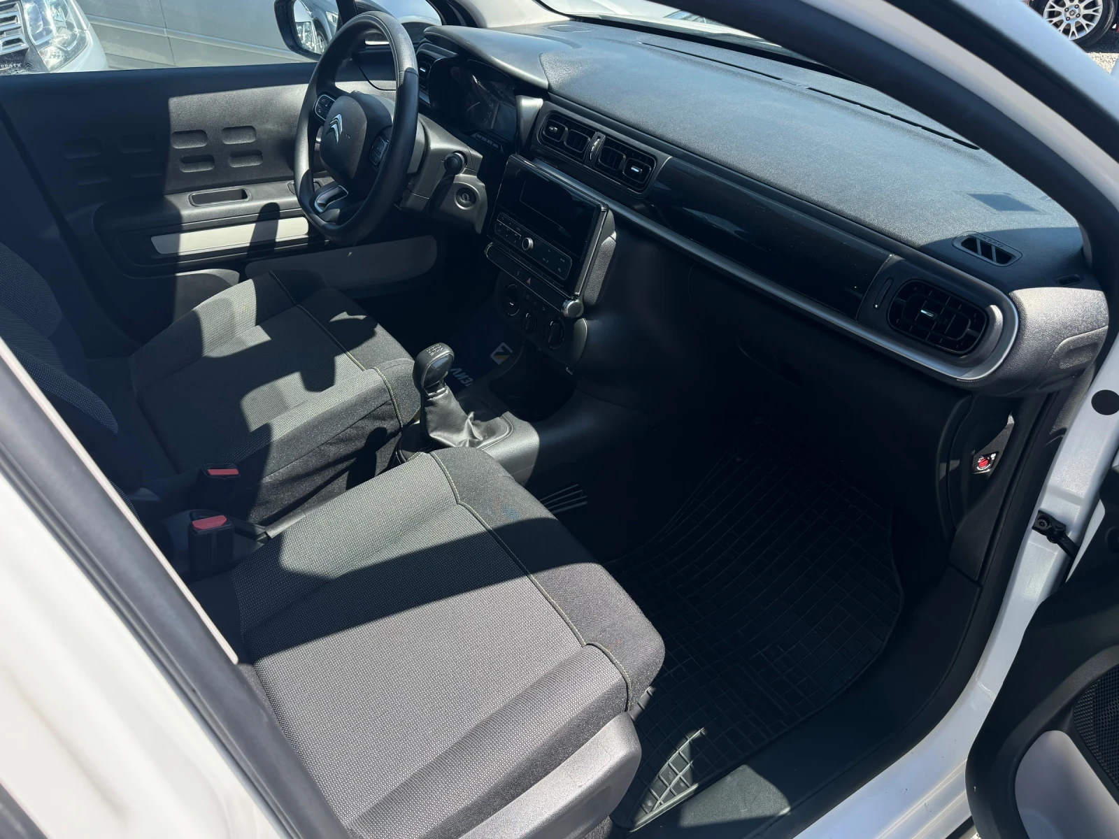 Citroen C3 1.2, снимка 12 - Автомобили и джипове - 54913177