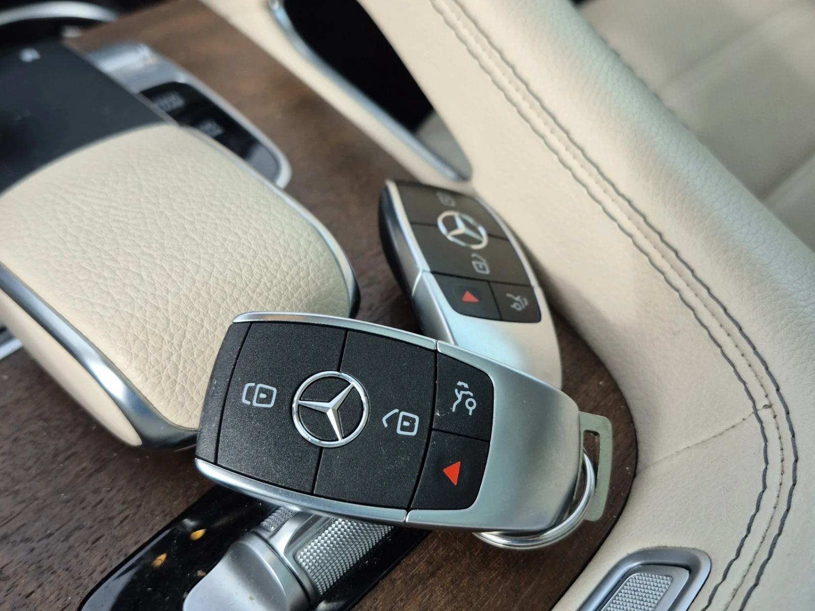 Mercedes-Benz GLE 450, снимка 10 - Автомобили и джипове - 55017125