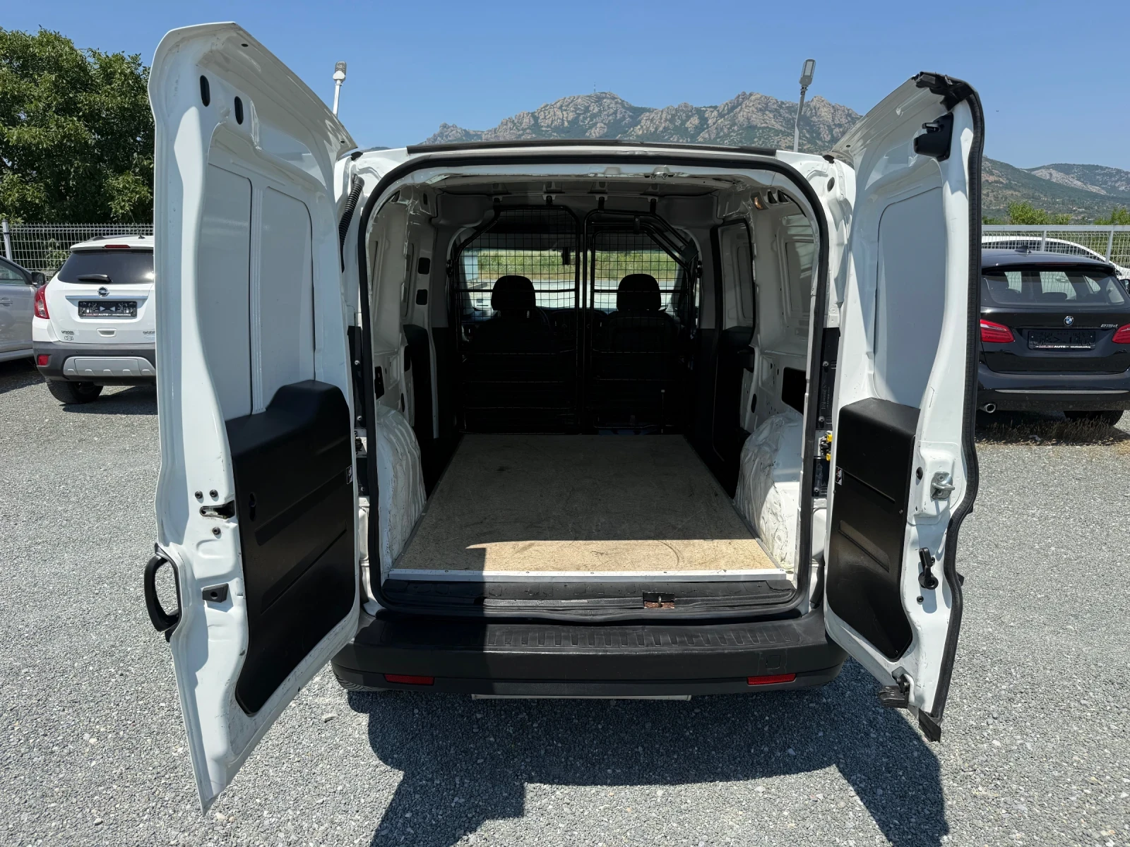 Fiat Doblo (KATO НОВА)^(МЕТАН)^(MAXI), снимка 13 - Автомобили и джипове - 55135157