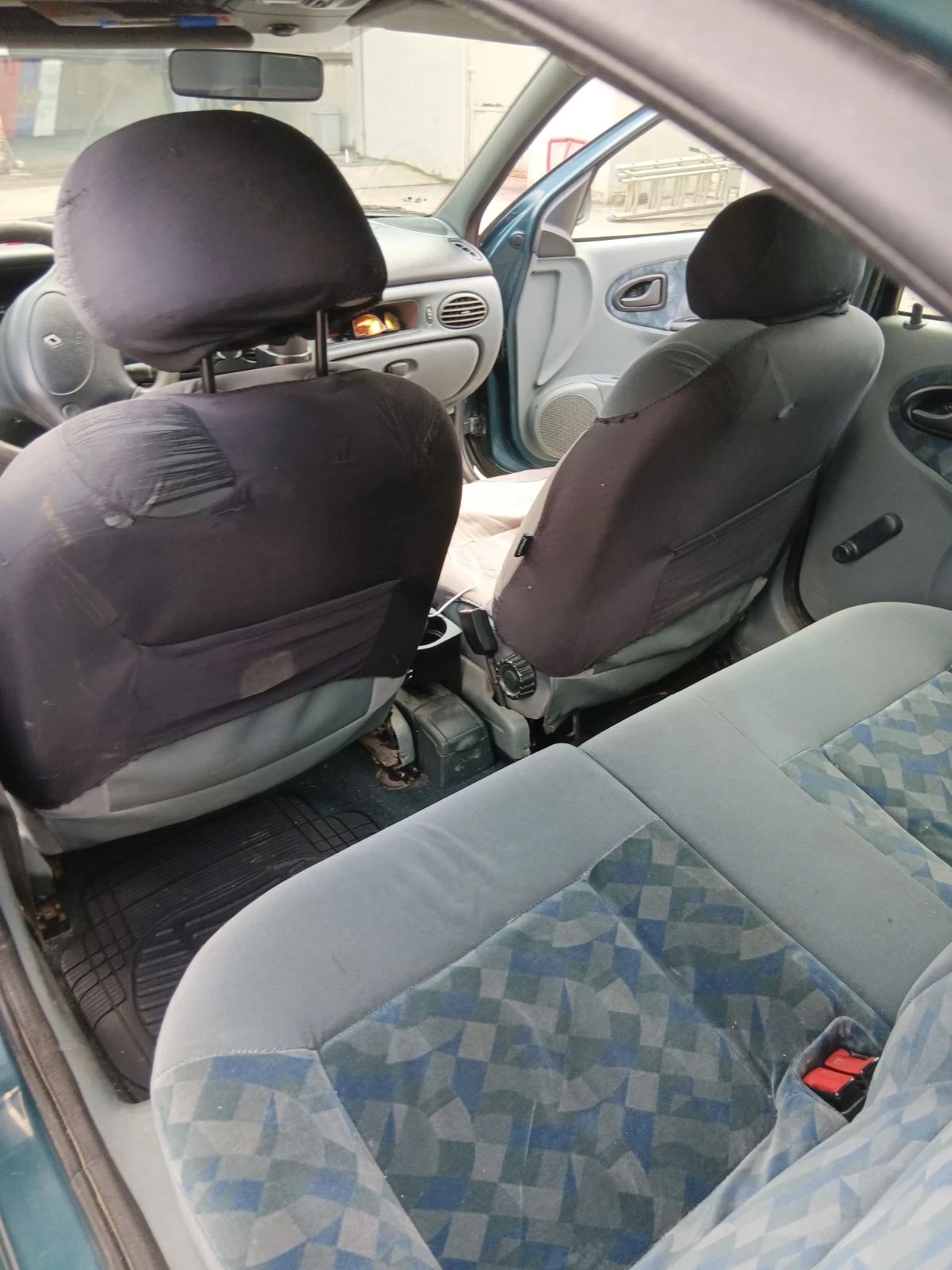 Renault Megane, снимка 6 - Автомобили и джипове - 55154809