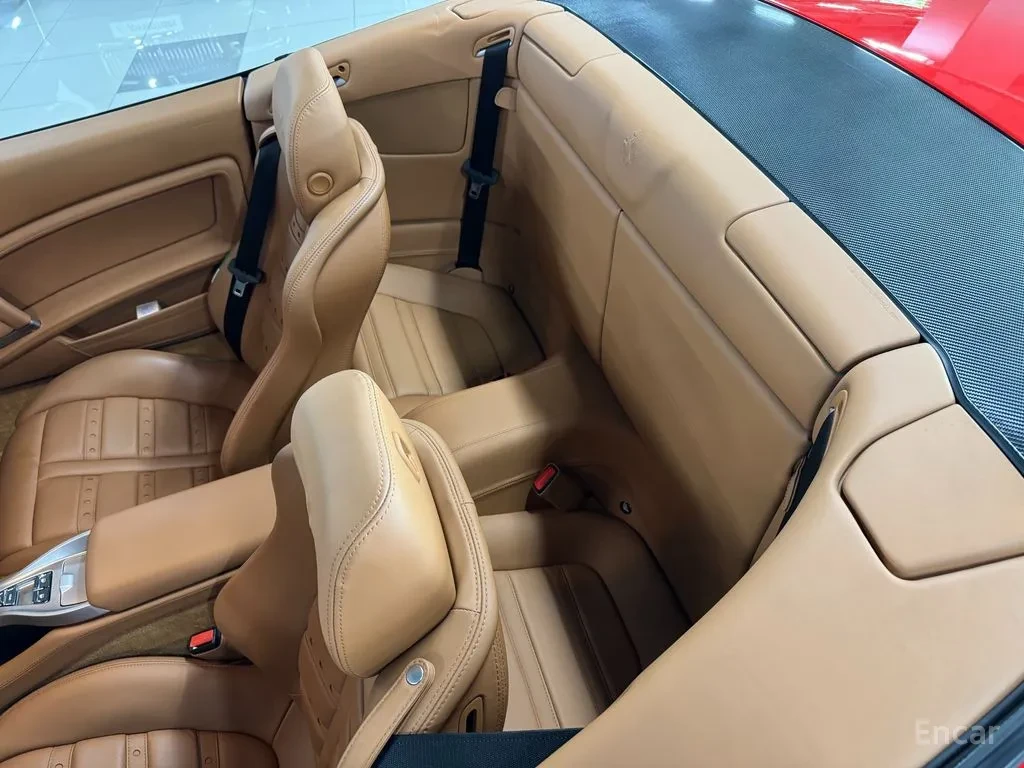 Ferrari California 4.3 V8, снимка 8 - Автомобили и джипове - 55314383