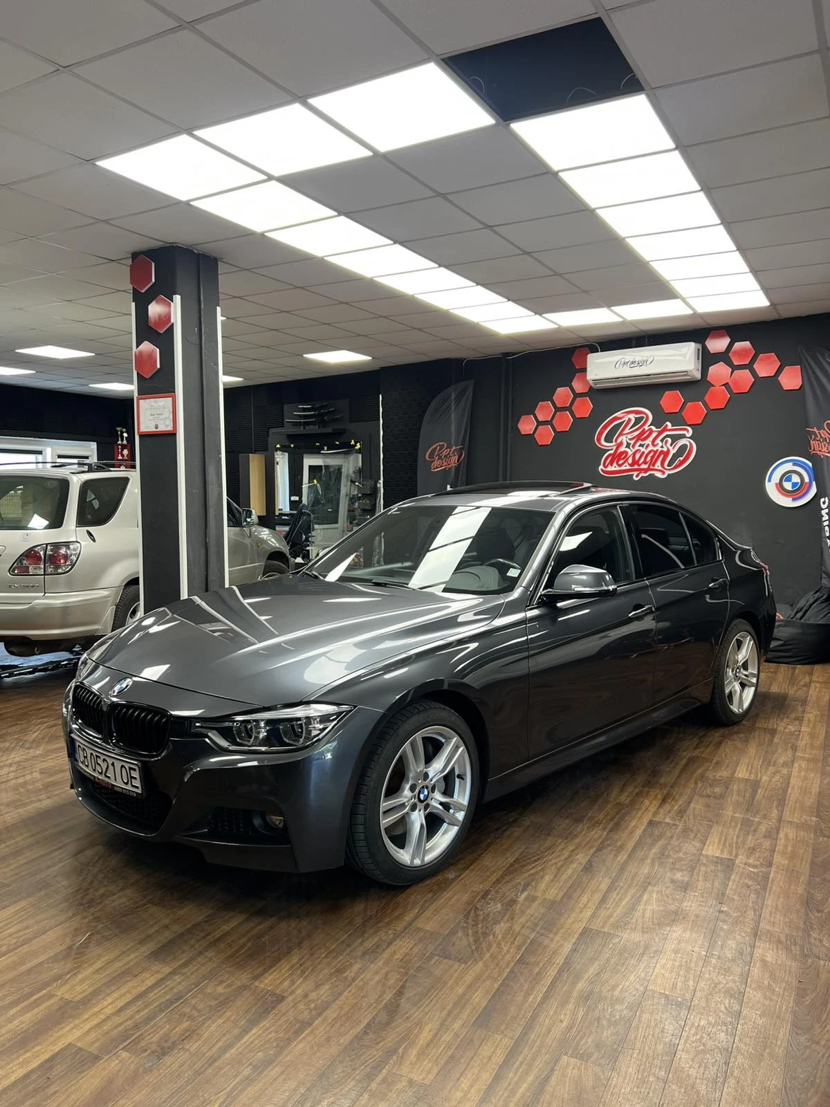 BMW 330, снимка 14 - Автомобили и джипове - 55365485