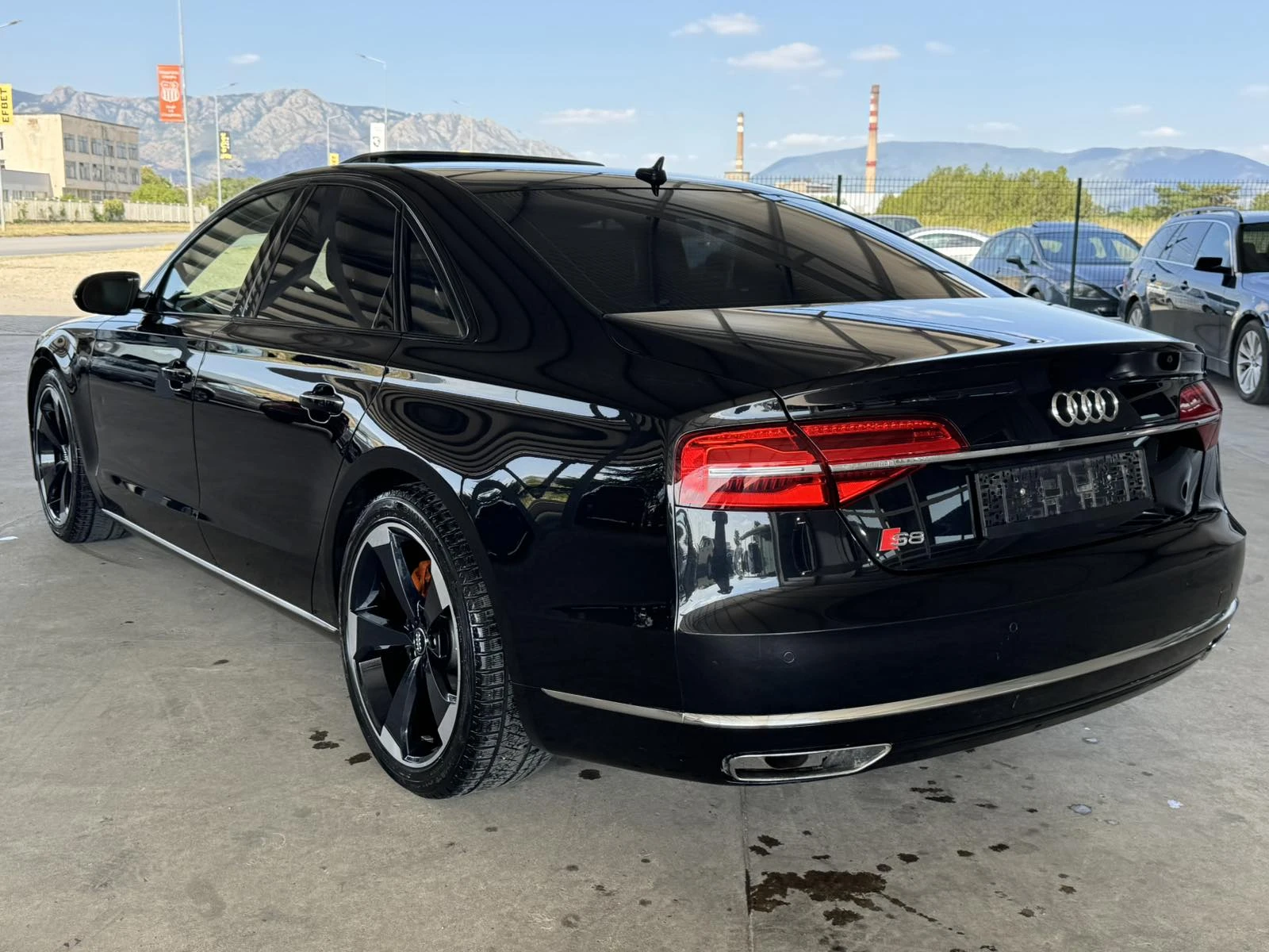 Audi A8 435ps* MATRIX* BOSE* Distr* Head Up* Vacuum* , снимка 3 - Автомобили и джипове - 55624287