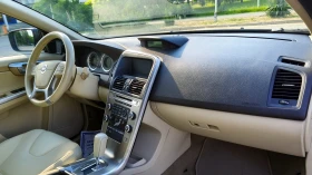 Volvo XC60 2.4 D5 AWD Aut., снимка 10