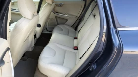 Volvo XC60 2.4 D5 AWD Aut., снимка 16