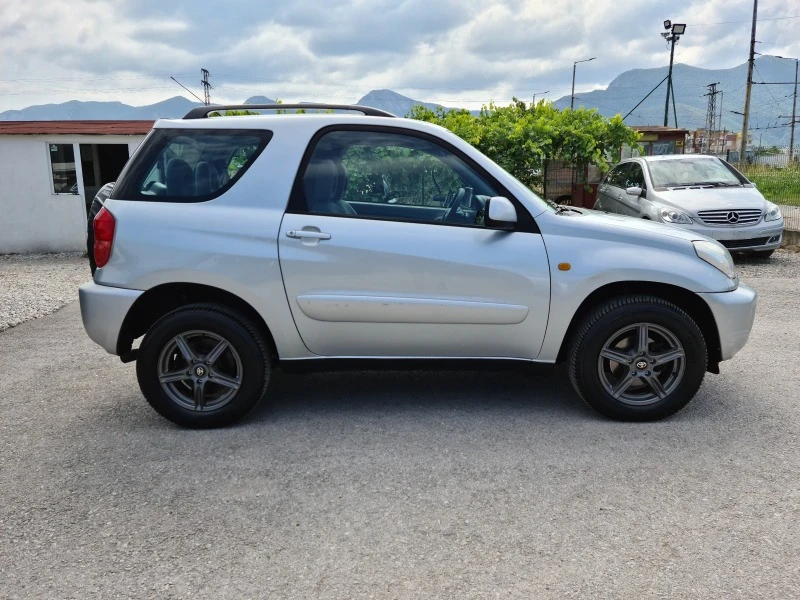 Toyota Rav4 2.0-16V. 150kc 127000km, снимка 4 - Автомобили и джипове - 42140532