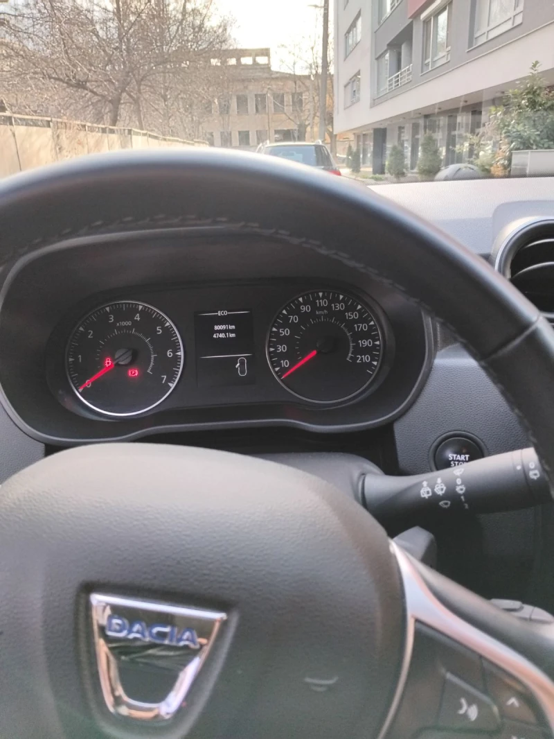 Dacia Duster DCi, снимка 5 - Автомобили и джипове - 52975678