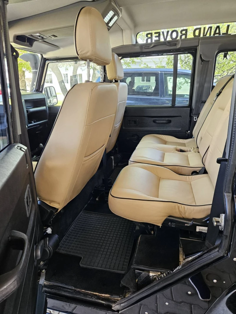 Land Rover Defender, снимка 9 - Автомобили и джипове - 53372343