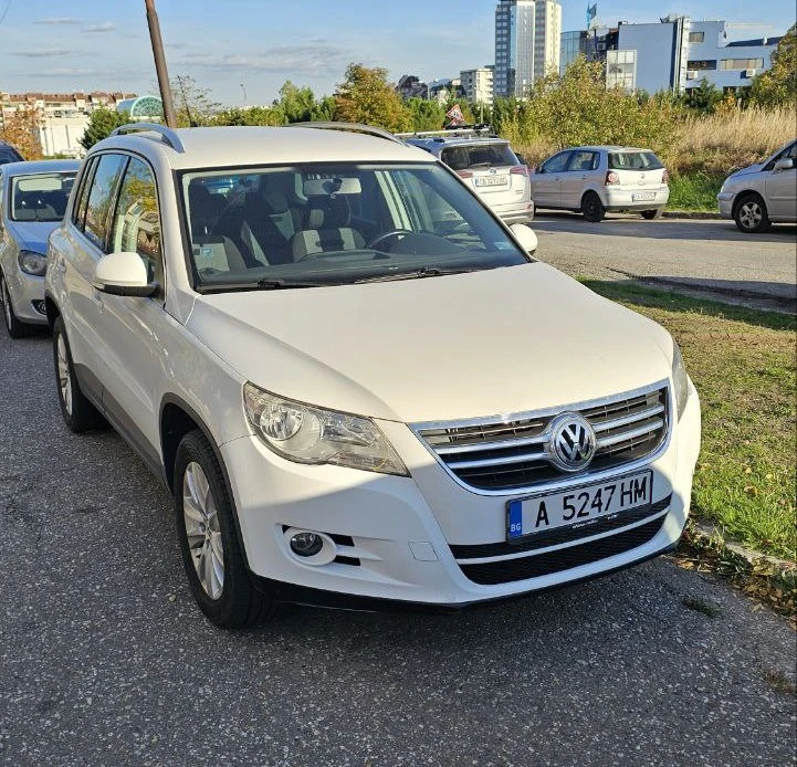 VW Tiguan 2.0 TDI 4MOTION, снимка 2 - Автомобили и джипове - 47580745