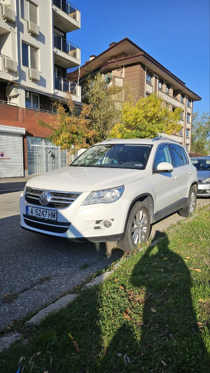 VW Tiguan 2.0 TDI 4MOTION, снимка 6 - Автомобили и джипове - 47580745