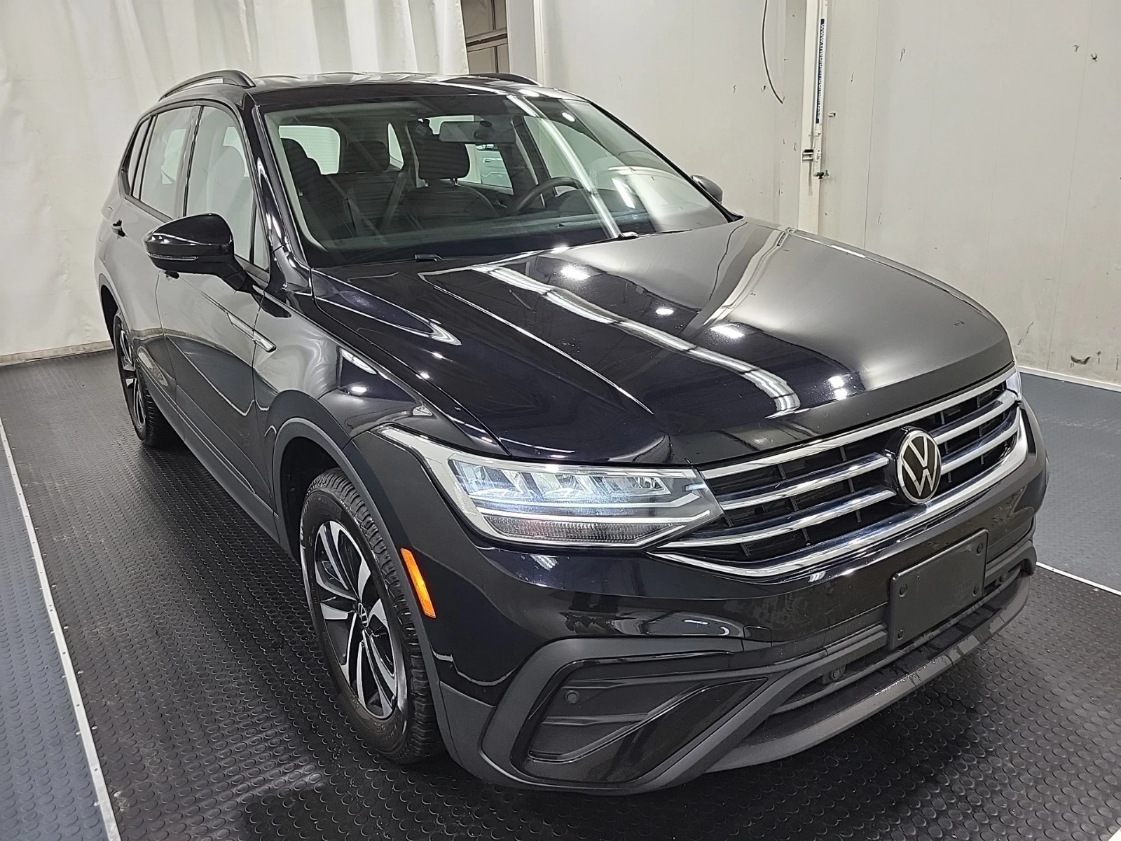 VW Tiguan * CARFAX * БЕЗ ПЪРВОНАЧАЛНА ВНОСКА - изображение 3