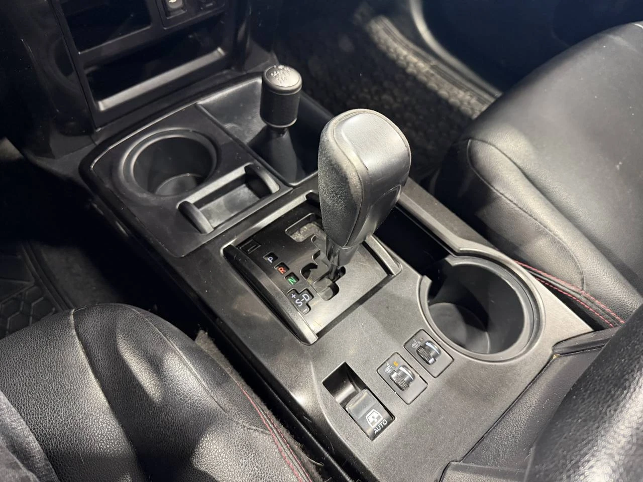 Toyota 4runner SR5| V6 | Mobile.bg � ����������� 11