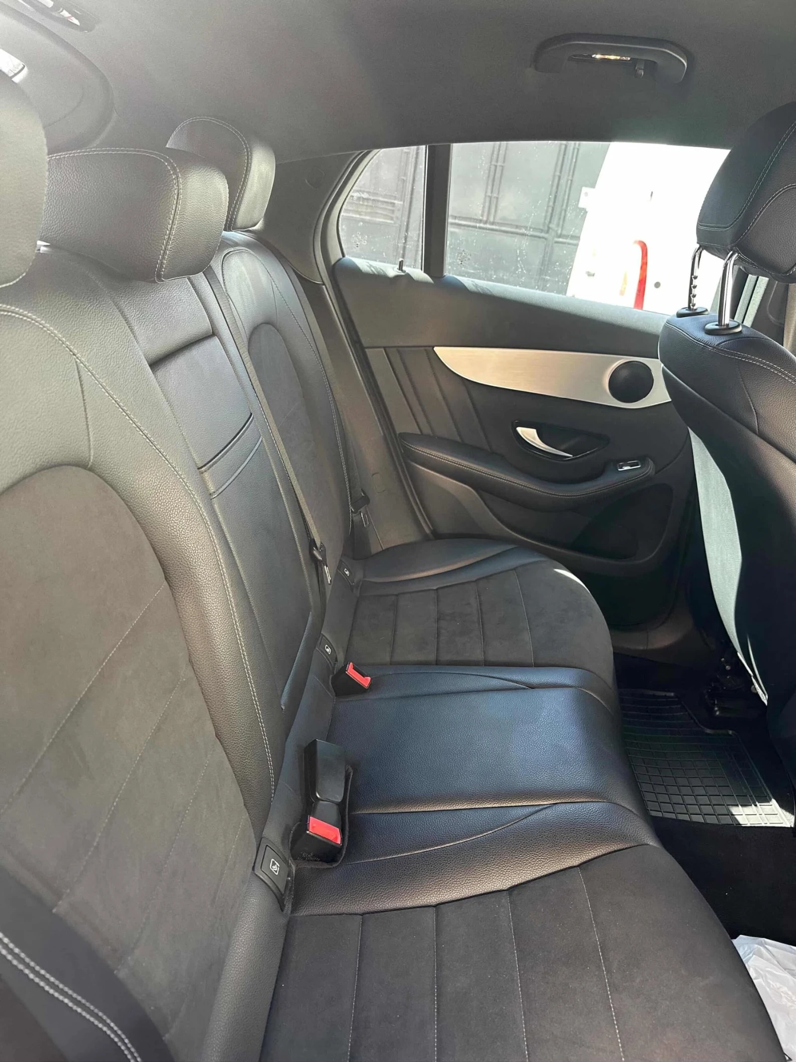 Mercedes-Benz GLC 250 4MATIC Coupe, снимка 12 - Автомобили и джипове - 53797911