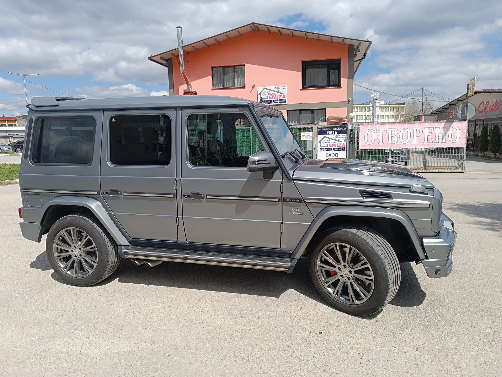 Mercedes-Benz G 63 AMG, снимка 3 - Автомобили и джипове - 54283513