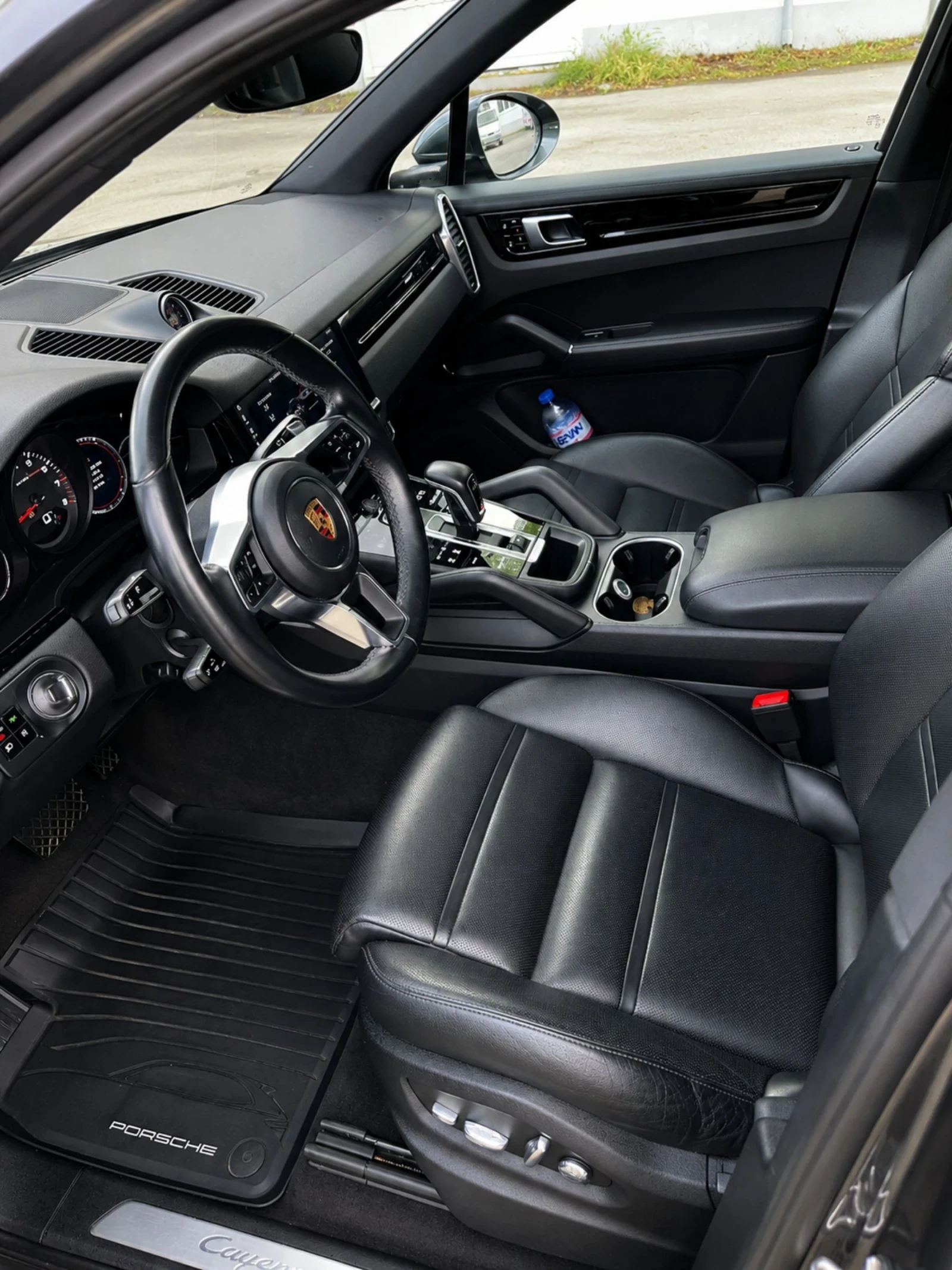 Porsche Cayenne 3.0T Matrix LED 3D camera 21" Джанти, снимка 8 - Автомобили и джипове - 54582964
