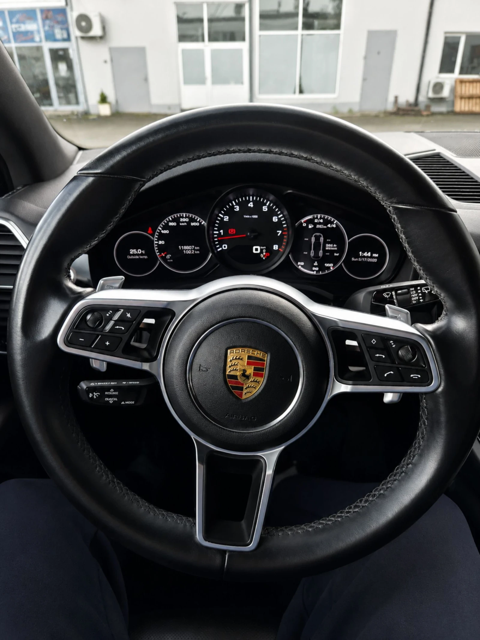 Porsche Cayenne 3.0T Matrix LED 3D camera 21" Джанти, снимка 11 - Автомобили и джипове - 54582964