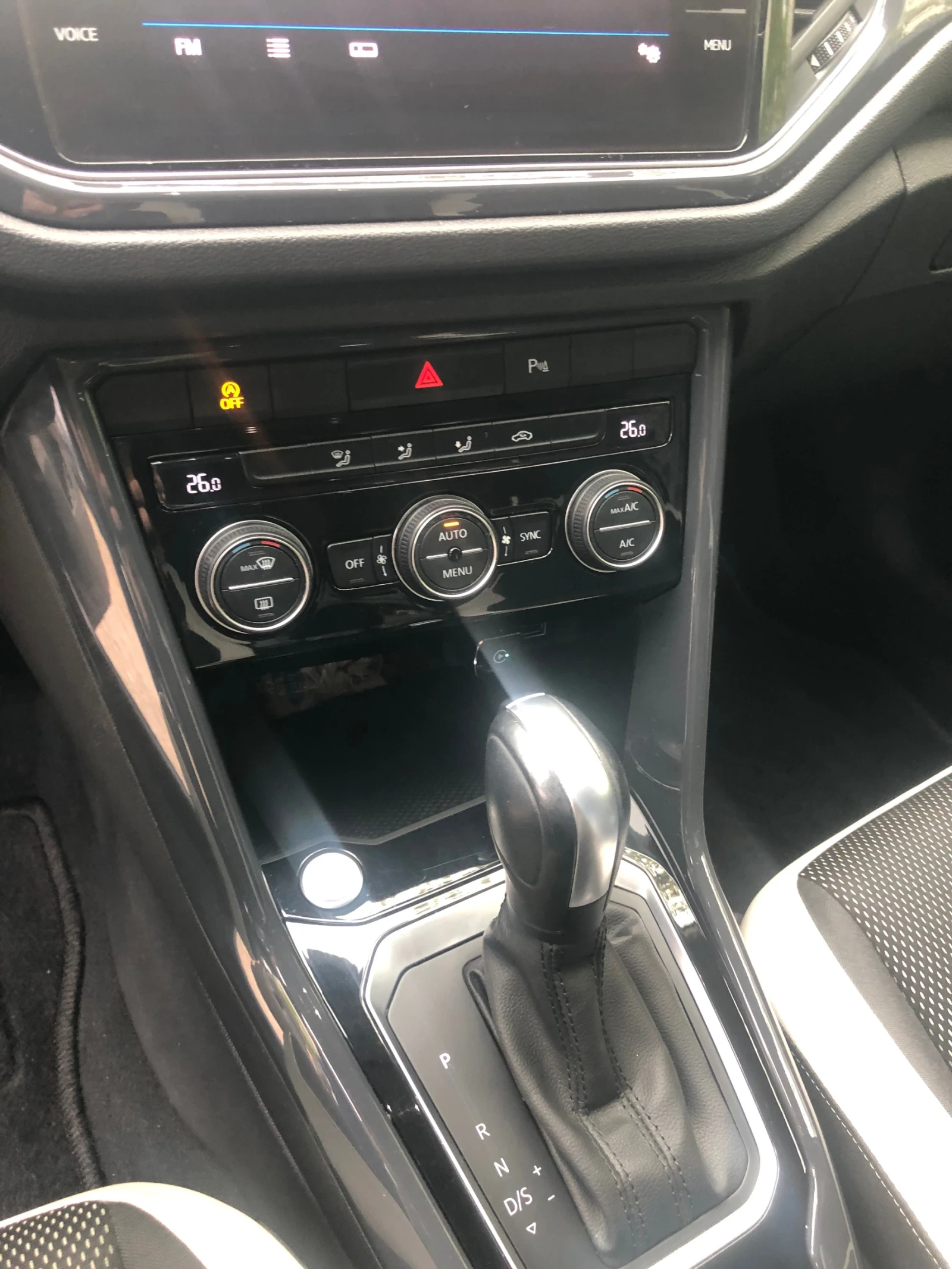 VW T-Roc, снимка 8 - Автомобили и джипове - 54879585