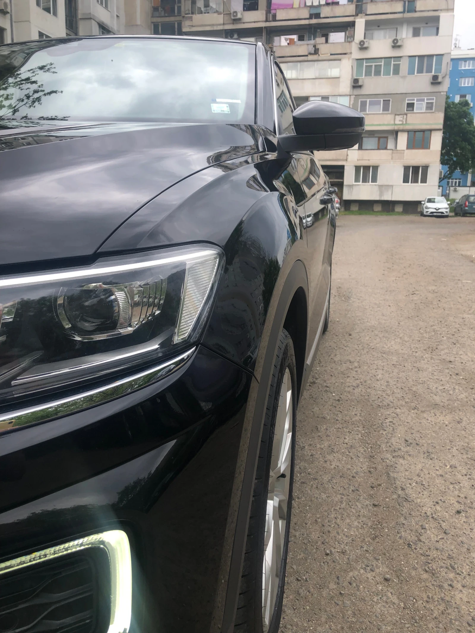 VW T-Roc, снимка 2 - Автомобили и джипове - 54879585